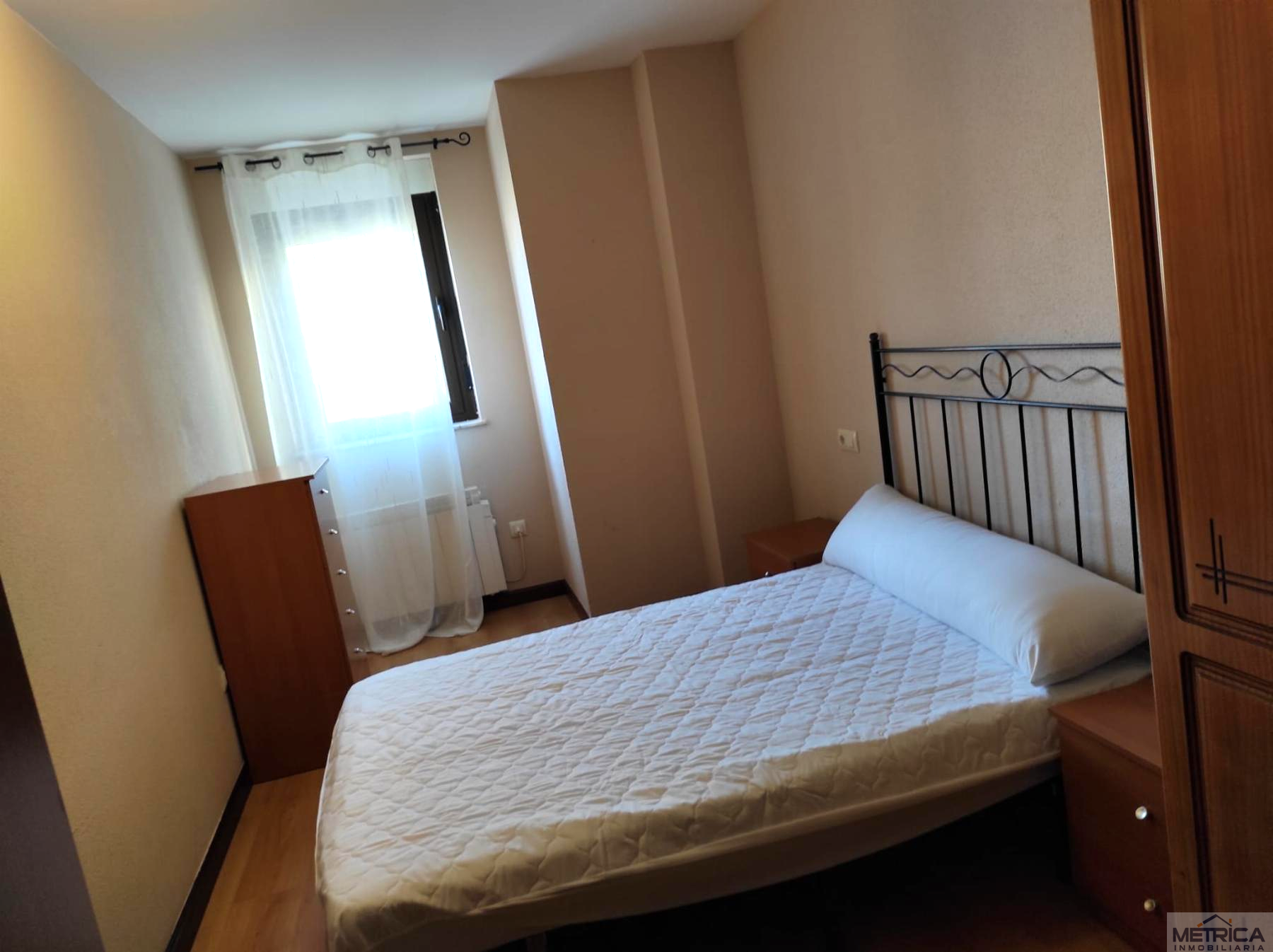 For rent of apartment in Villares de la Reina