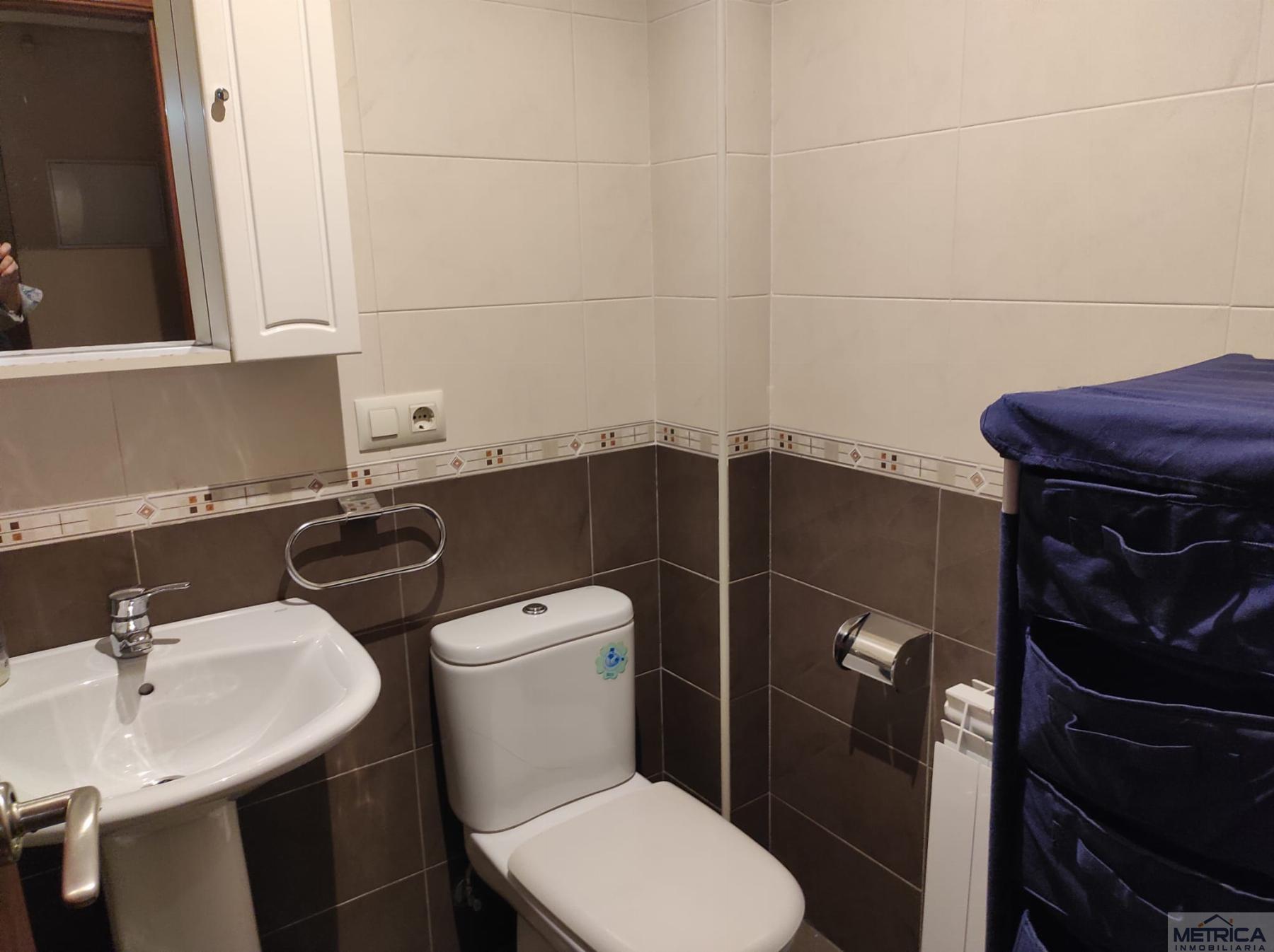 For rent of apartment in Villares de la Reina