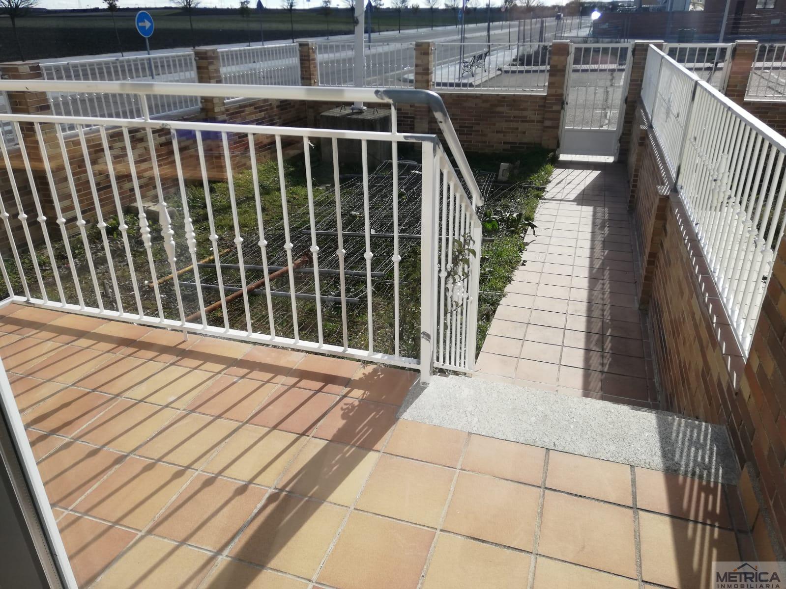 Venta de chalet en Villares de la Reina