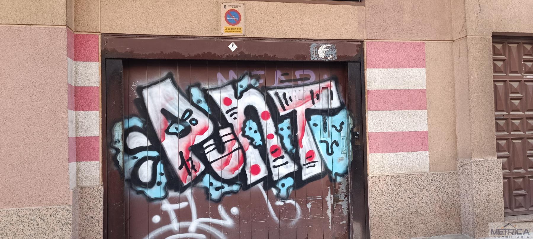 For sale of garage in Salamanca
