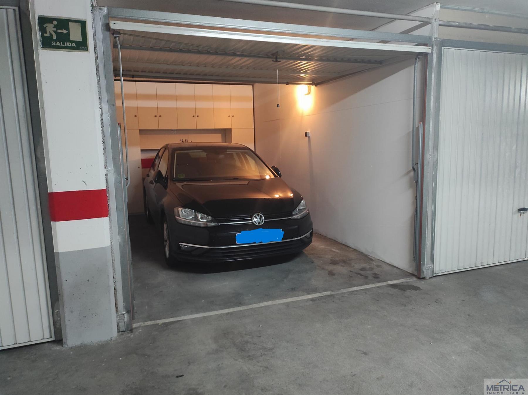 For sale of garage in Salamanca
