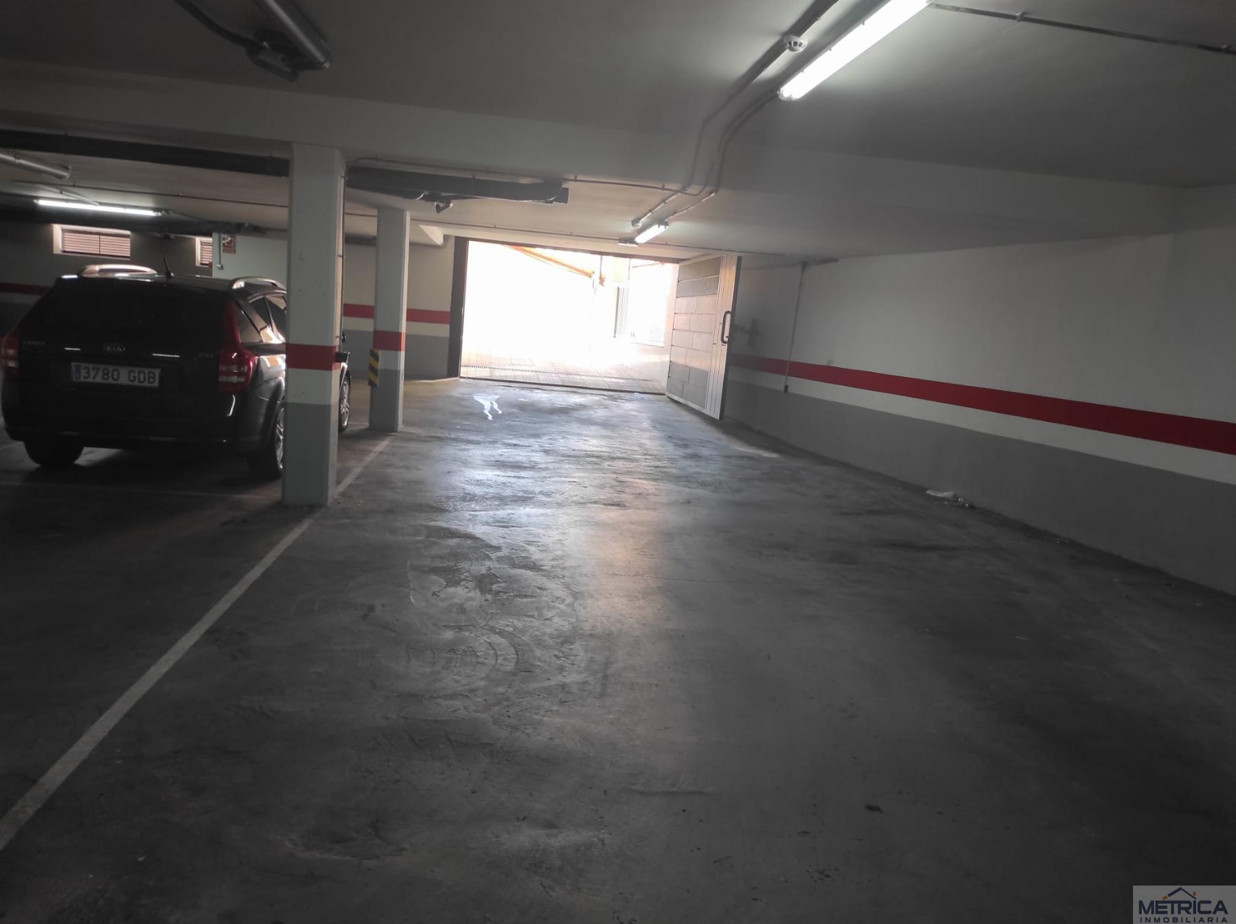 For sale of garage in Salamanca