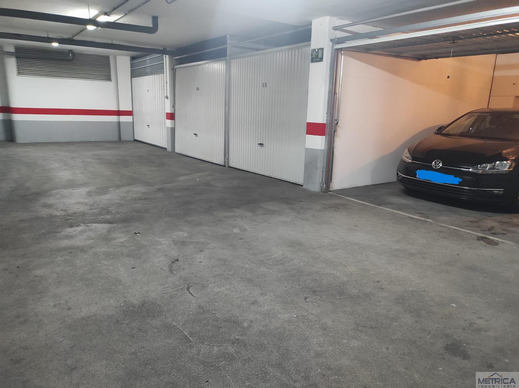 For sale of garage in Salamanca