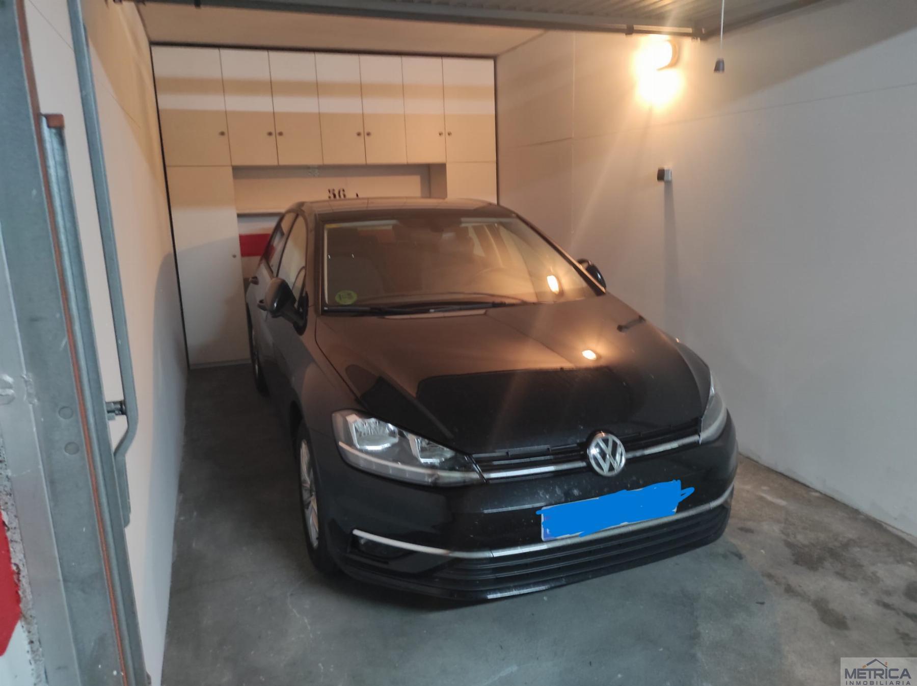 For sale of garage in Salamanca