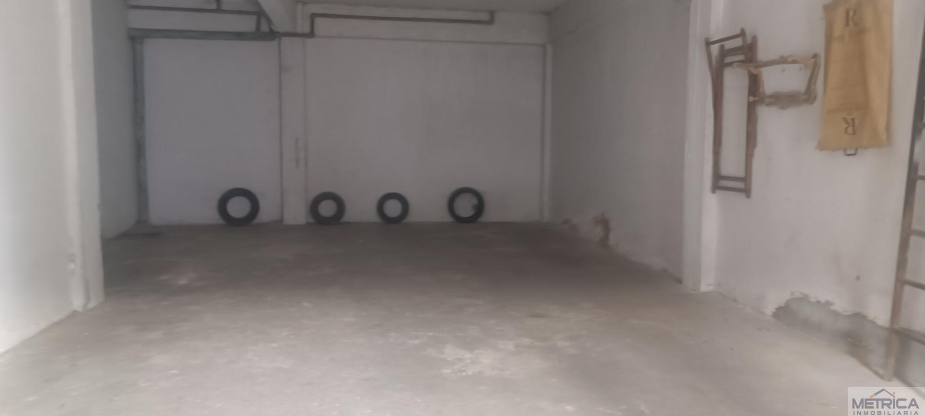 For sale of commercial in Salamanca