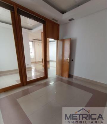 For sale of commercial in Salamanca