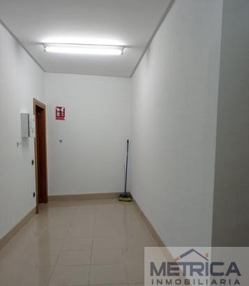 For sale of commercial in Salamanca