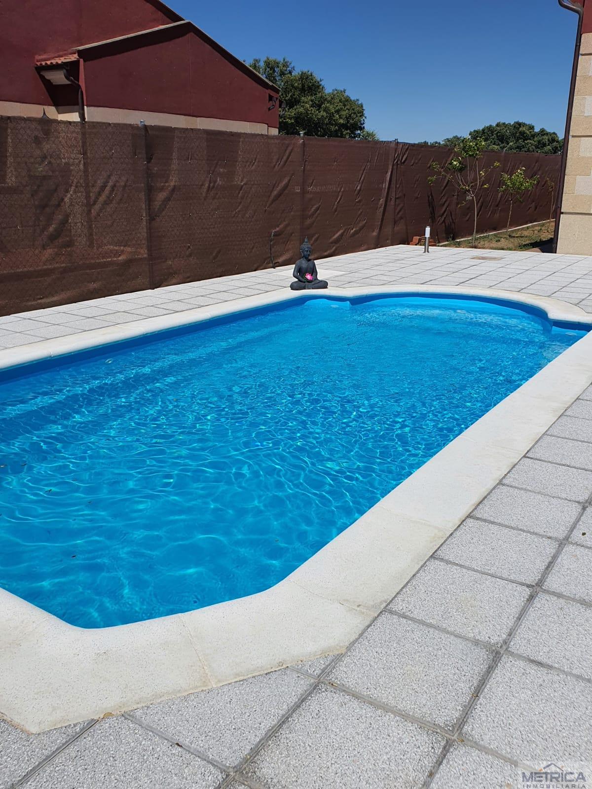 For sale of chalet in Carrascal de Barregas