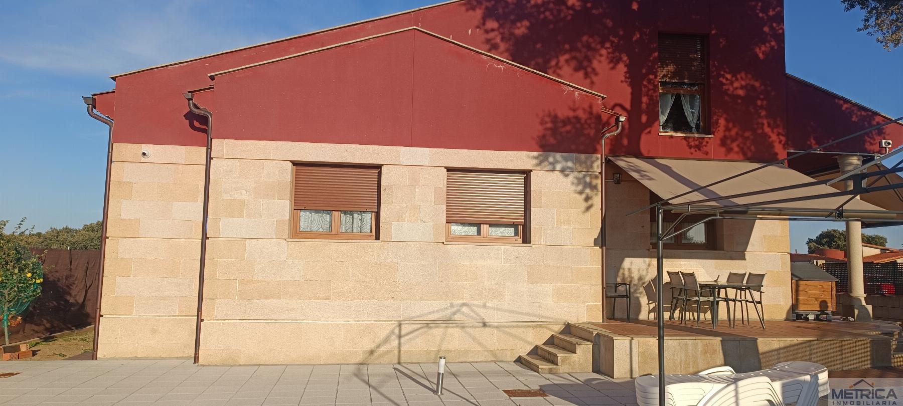 For sale of chalet in Carrascal de Barregas