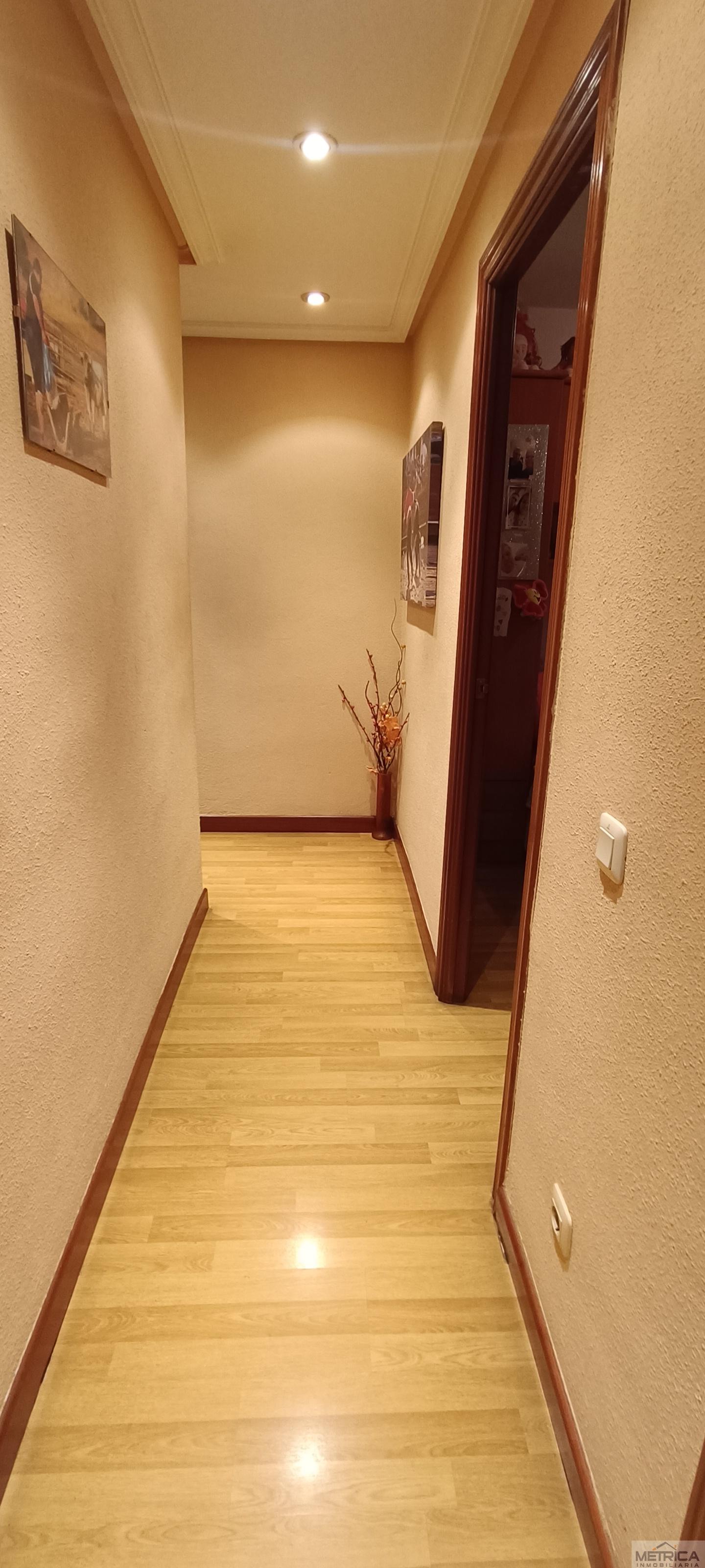 For sale of flat in Santa Marta de Tormes
