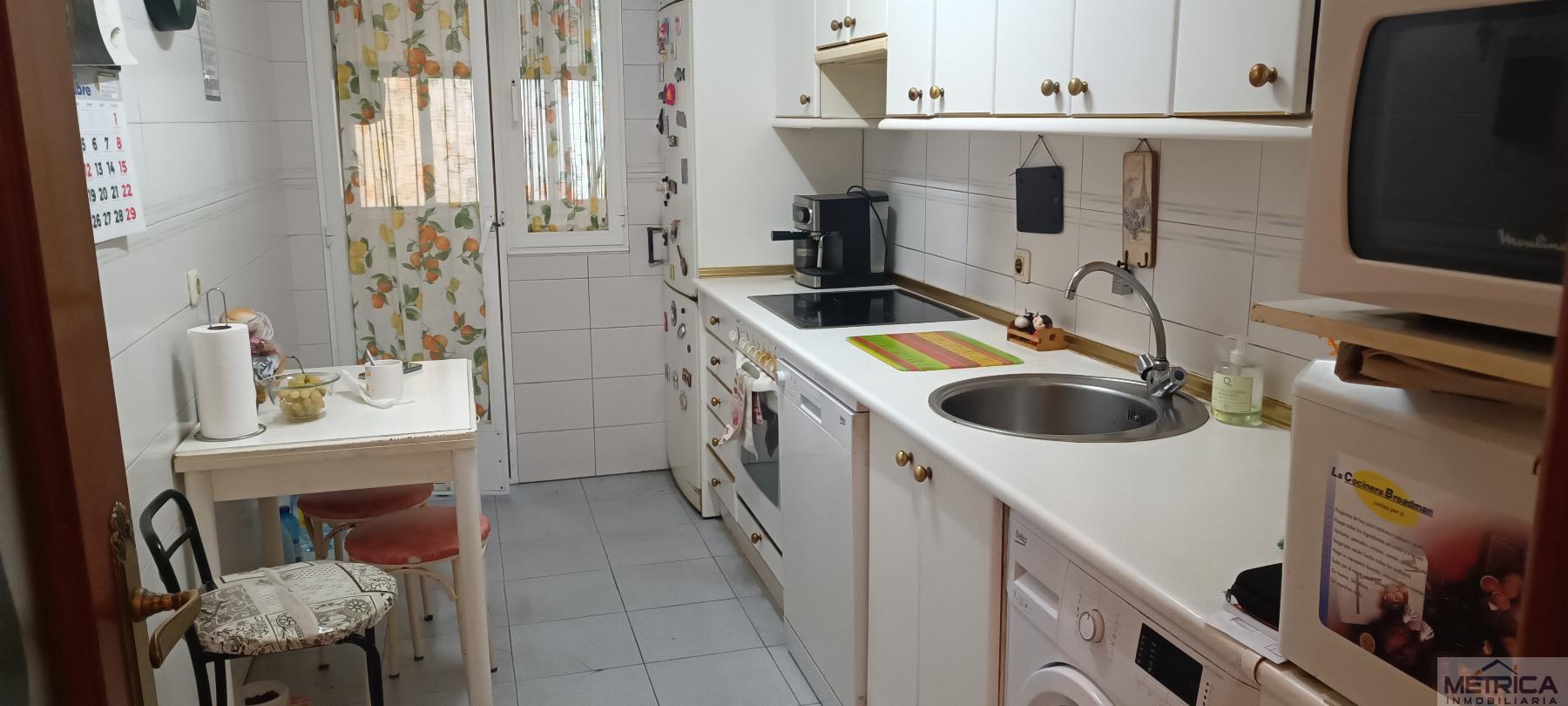 For sale of flat in Santa Marta de Tormes