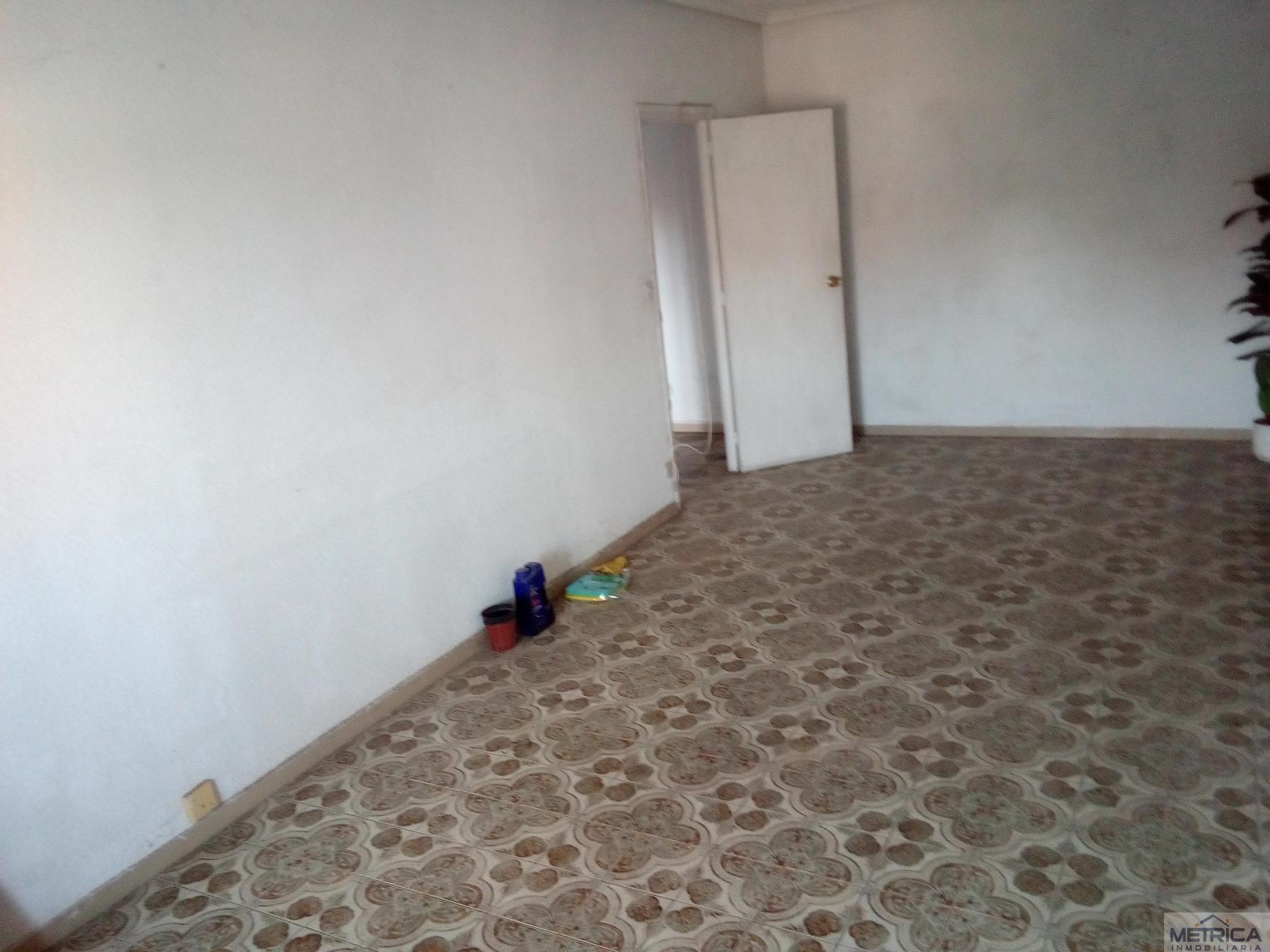 For sale of flat in Salamanca