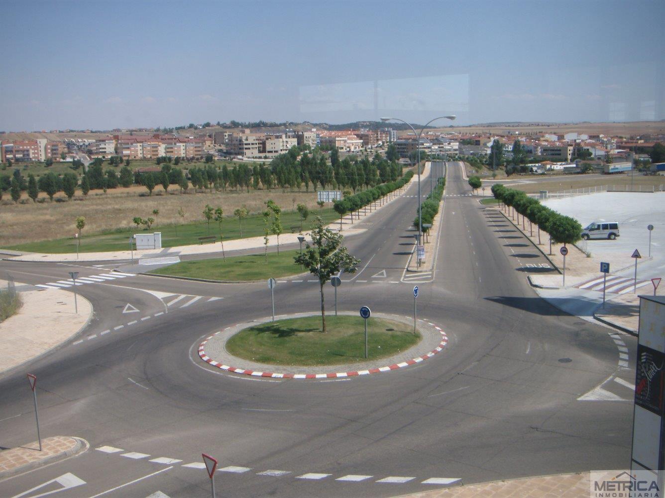 Alquiler de local comercial en Carbajosa de la Sagrada