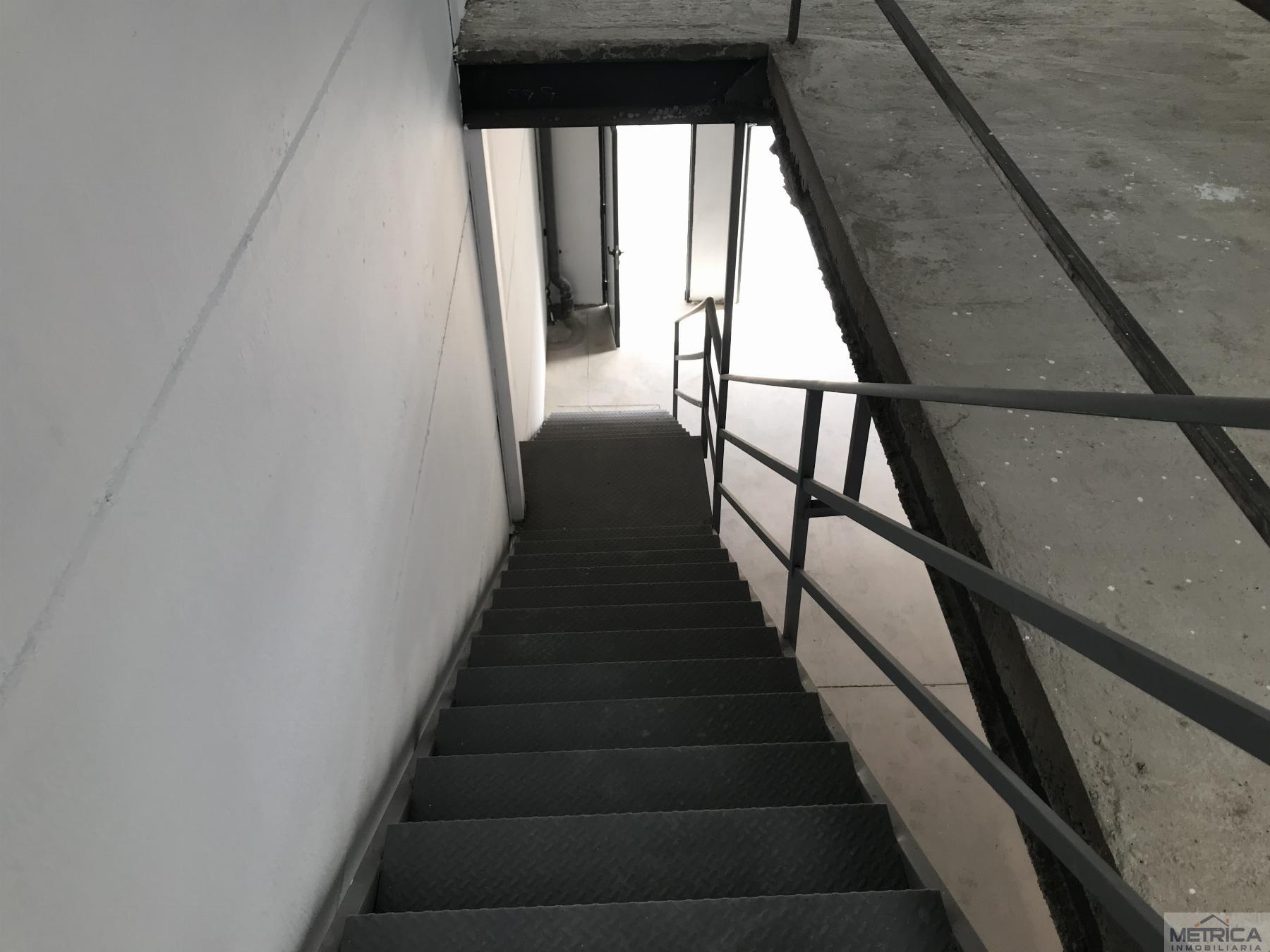 For sale of industrial plant/warehouse in Villares de la Reina