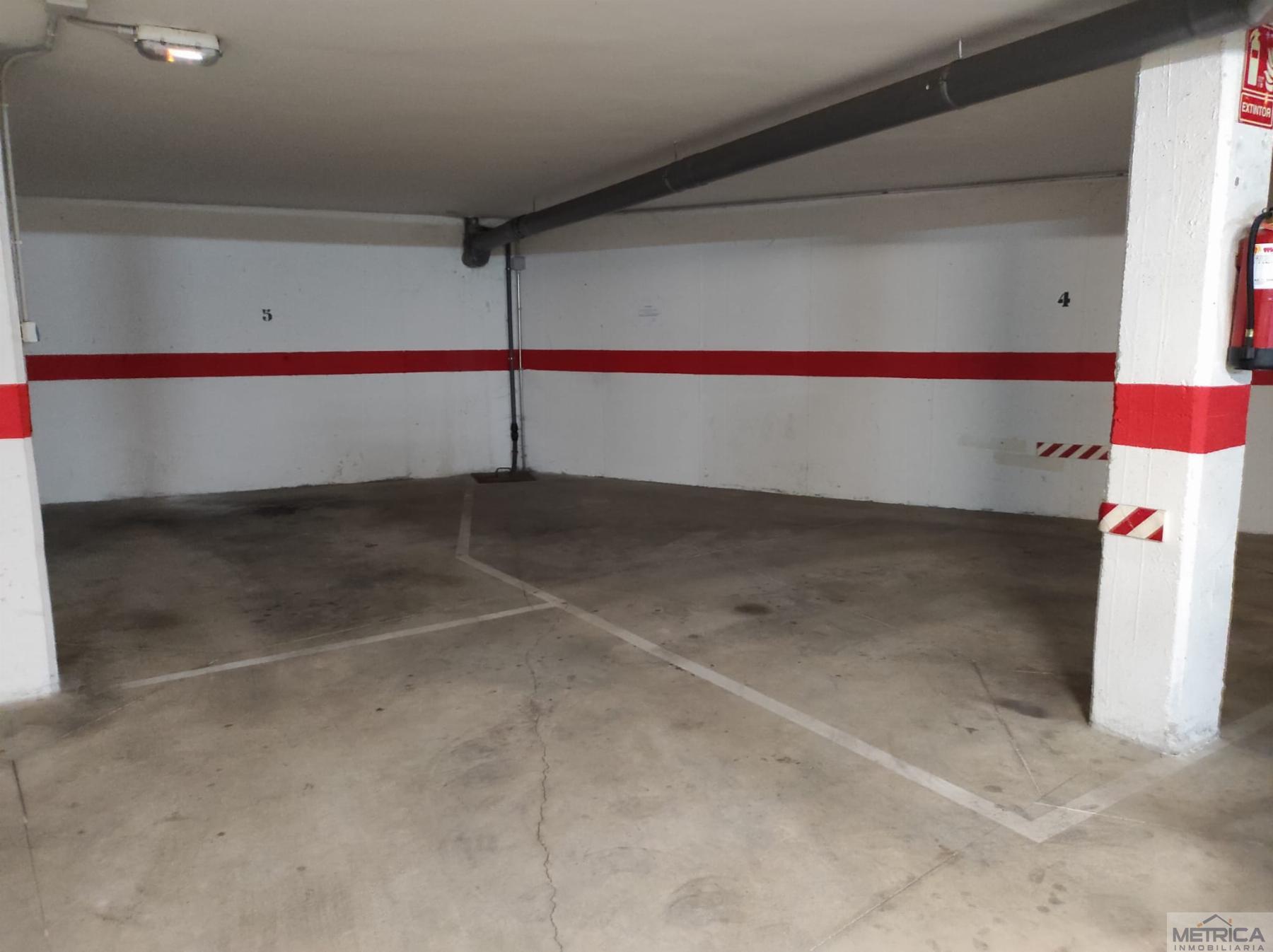 For sale of garage in Castellanos de Moriscos