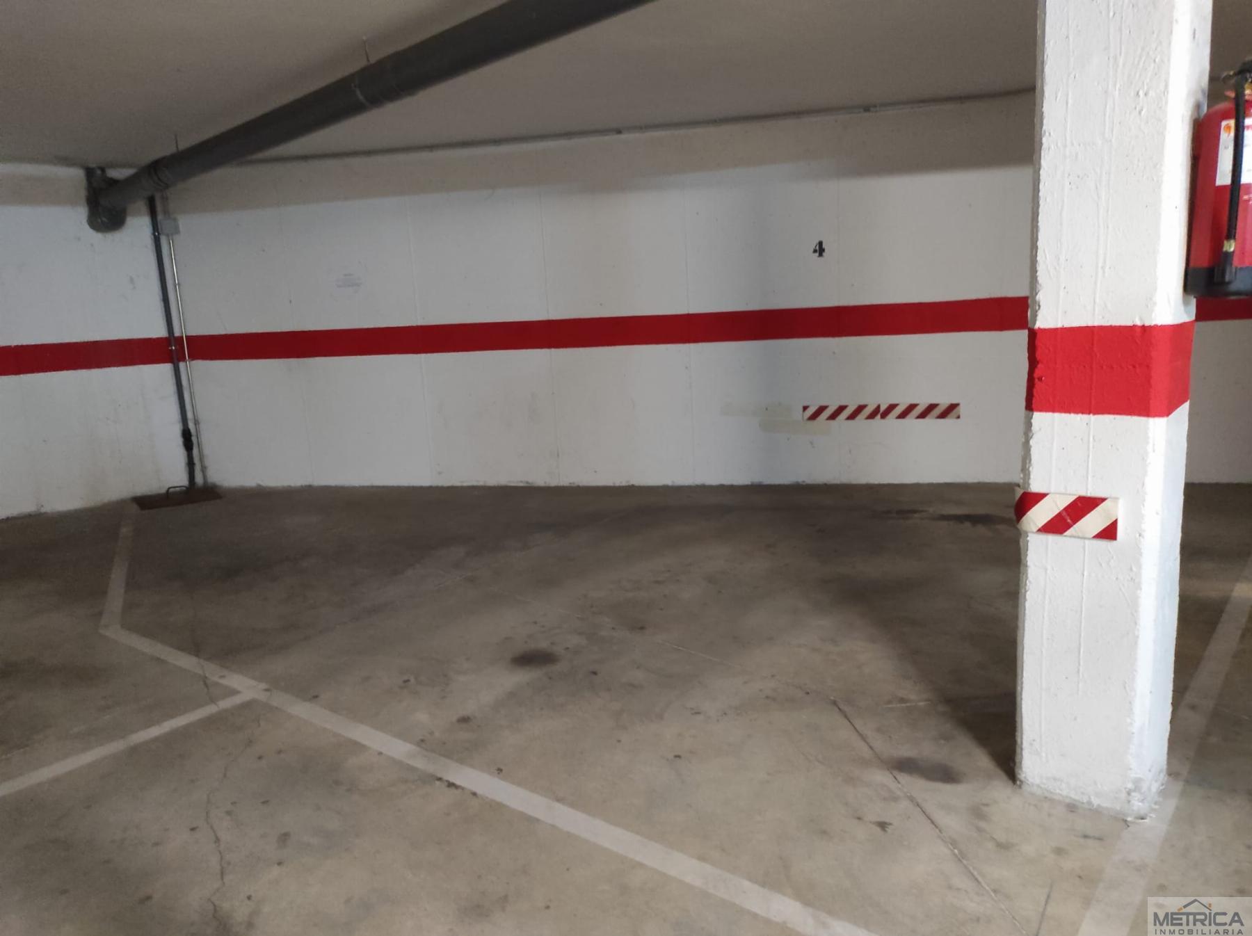 For sale of garage in Castellanos de Moriscos
