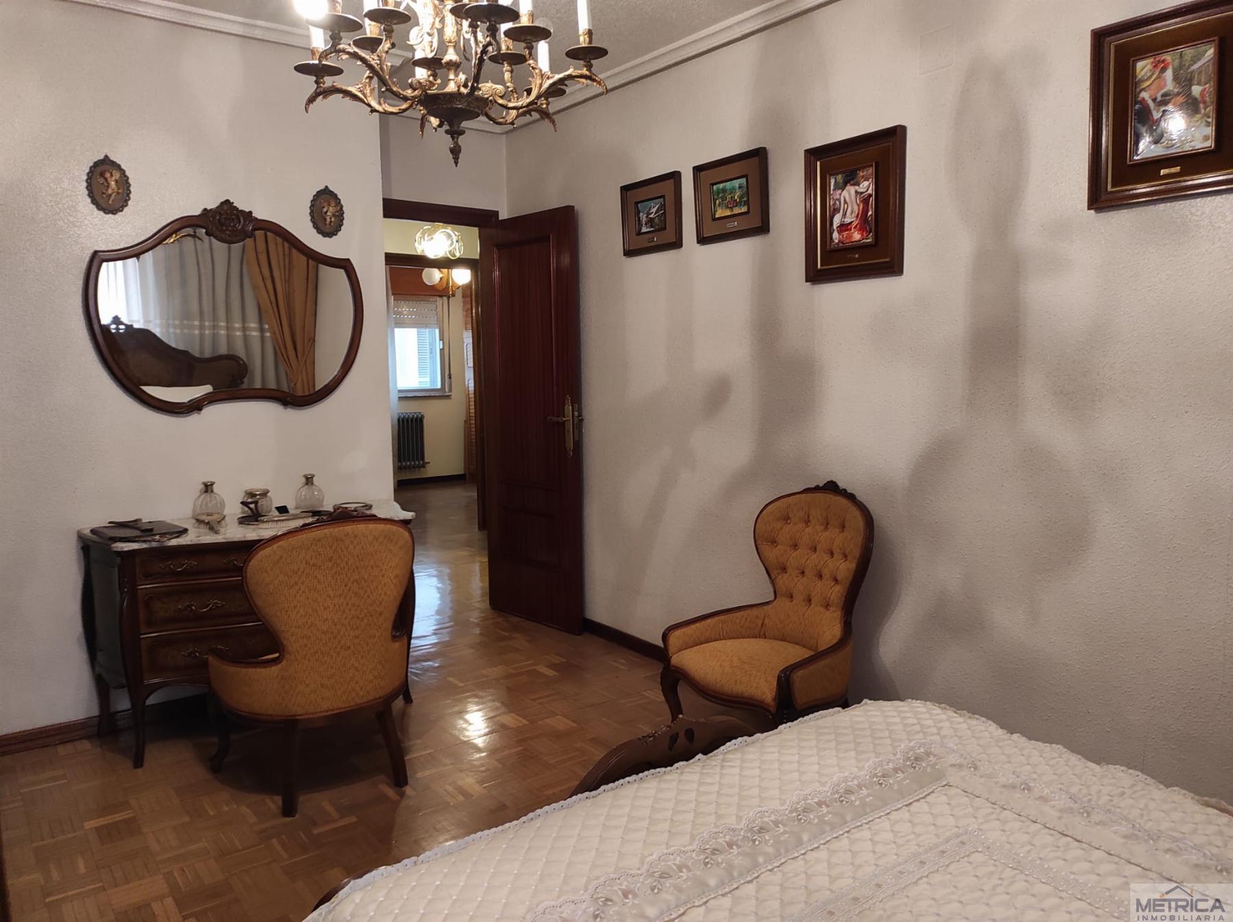For sale of flat in Salamanca