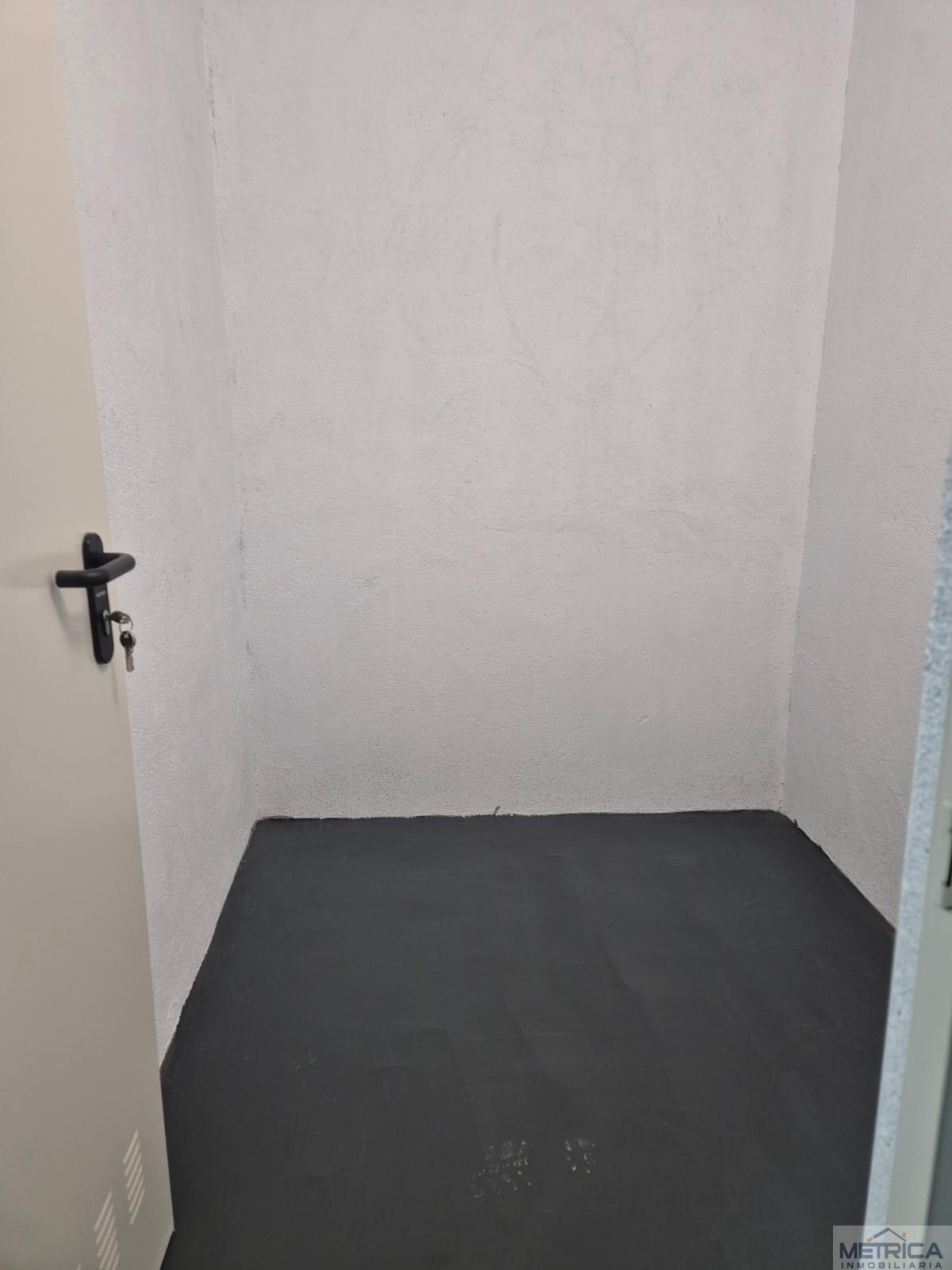 For rent of storage room in Salamanca