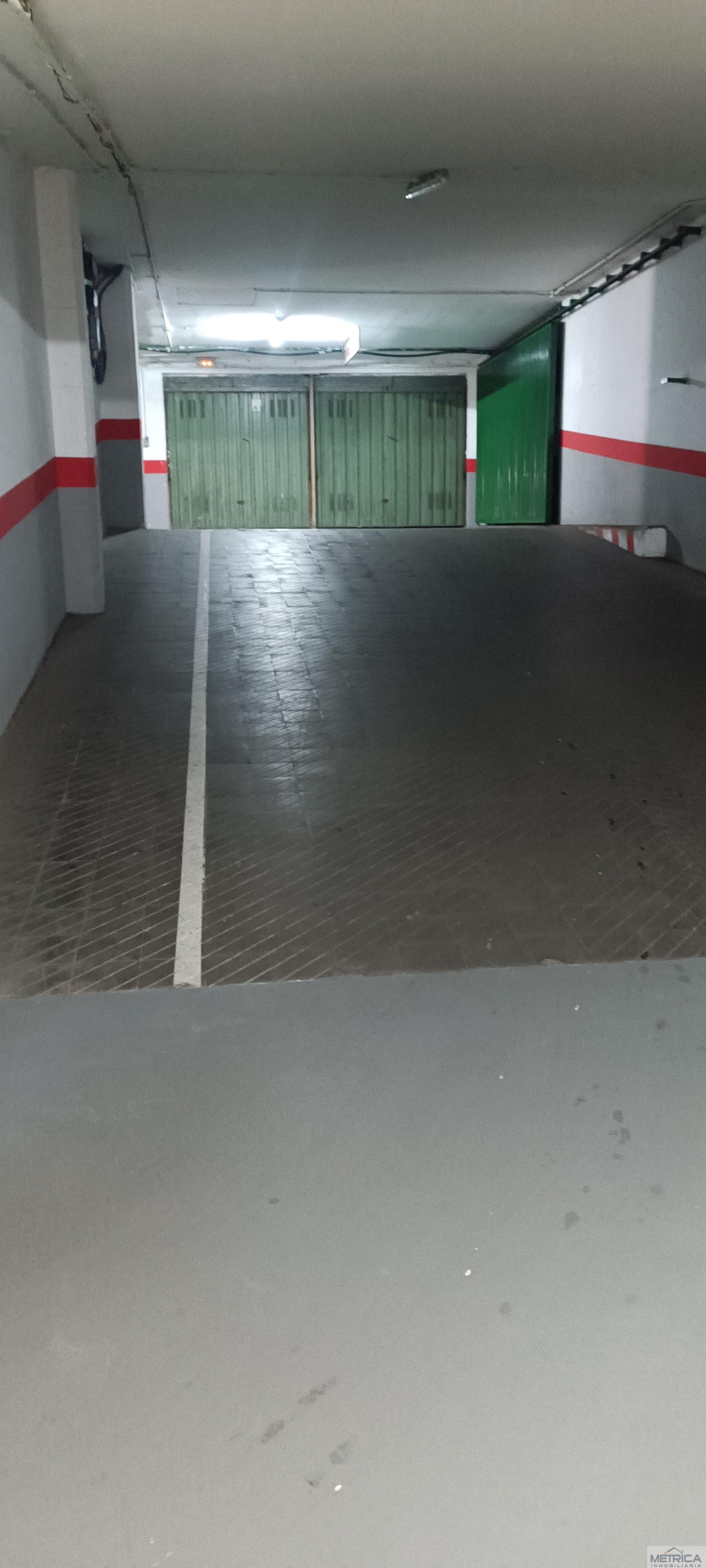 For rent of garage in Salamanca