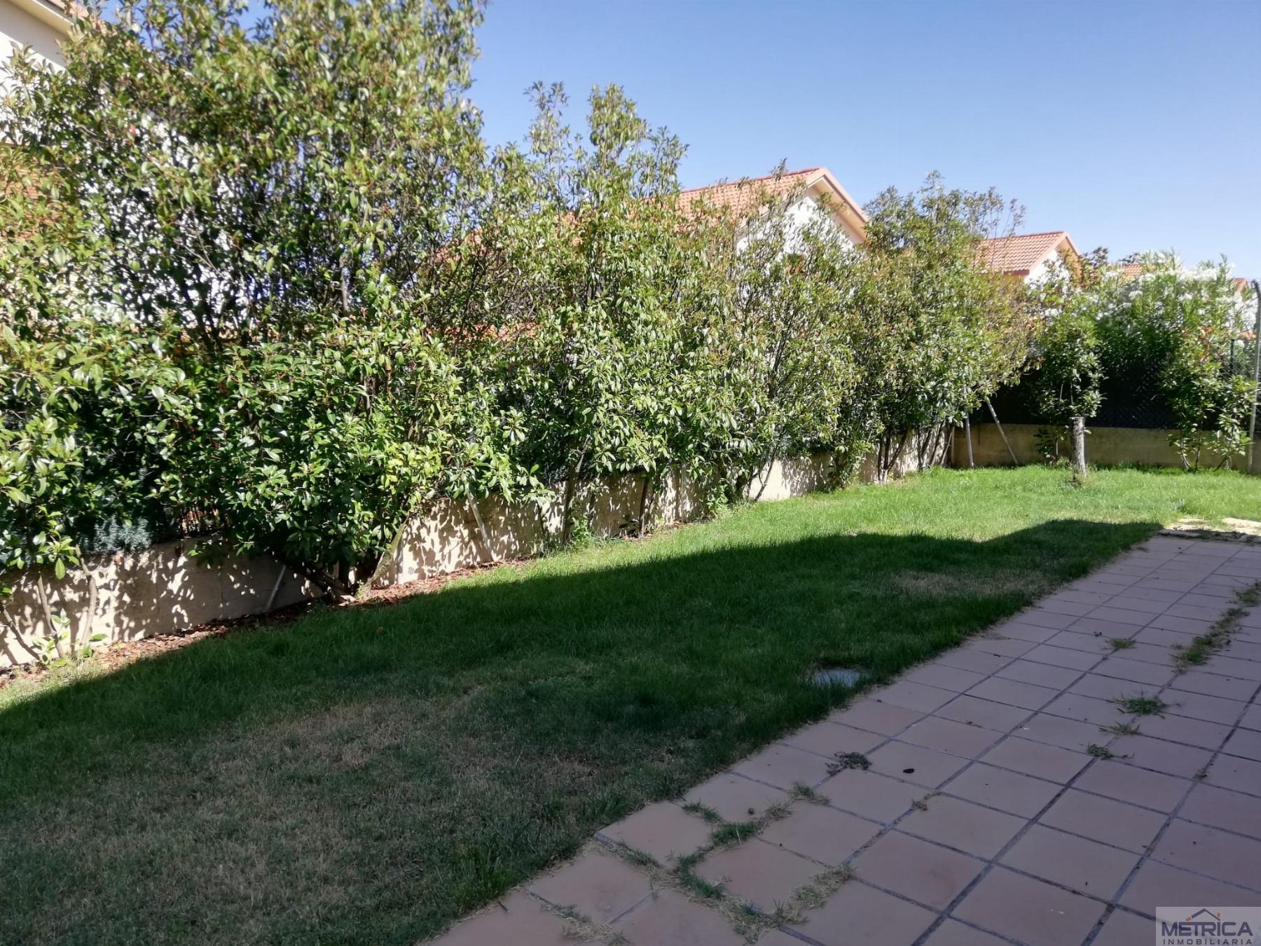 For sale of chalet in Castellanos de Moriscos