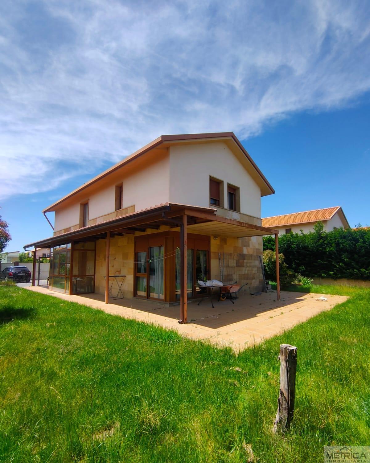 For sale of chalet in Castellanos de Moriscos
