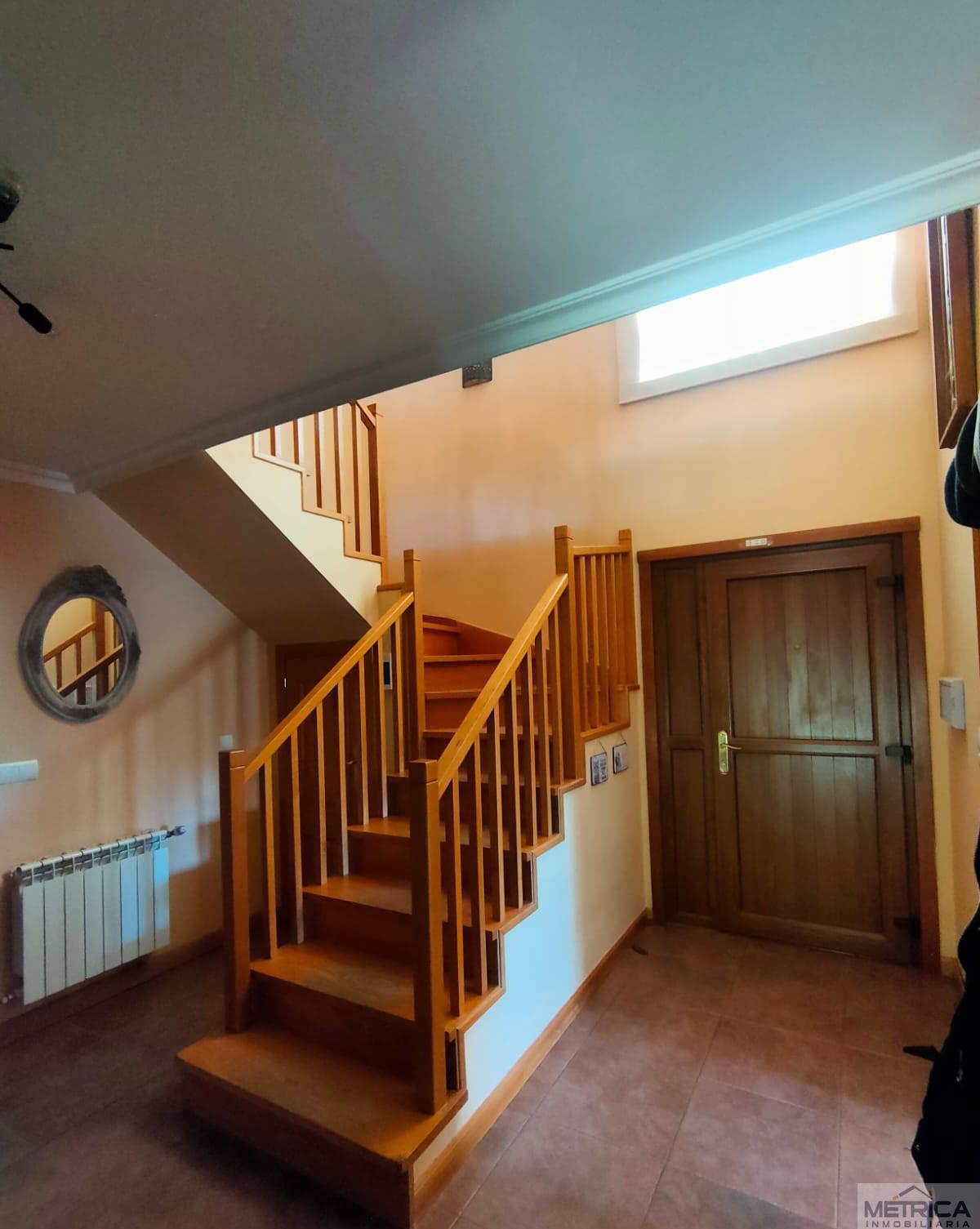 For sale of chalet in Castellanos de Moriscos