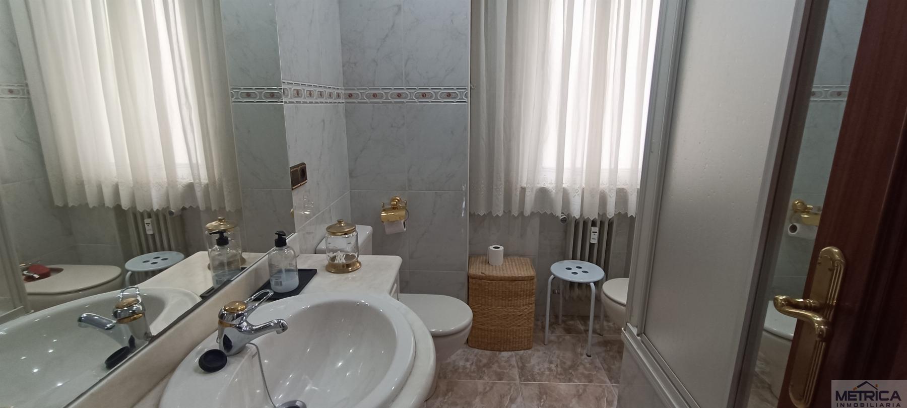 For sale of flat in Salamanca