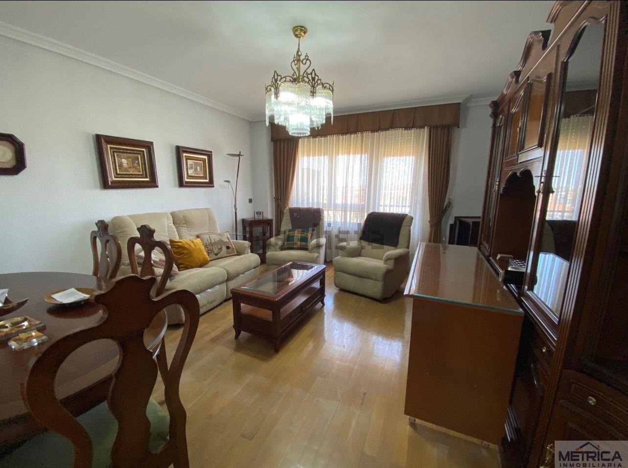 For sale of flat in Salamanca