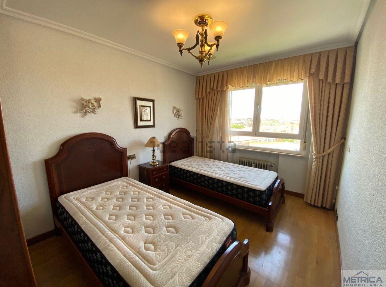For sale of flat in Salamanca