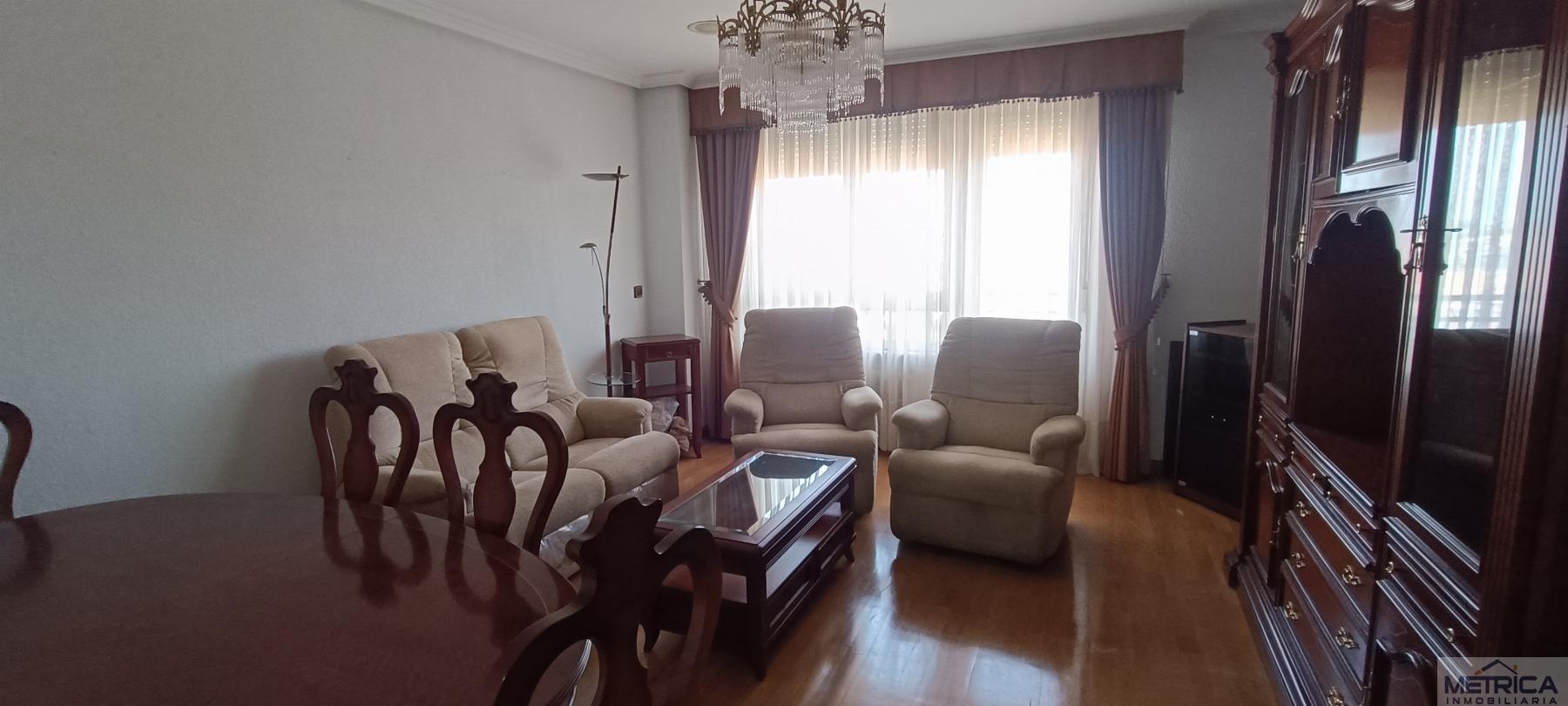 For sale of flat in Salamanca