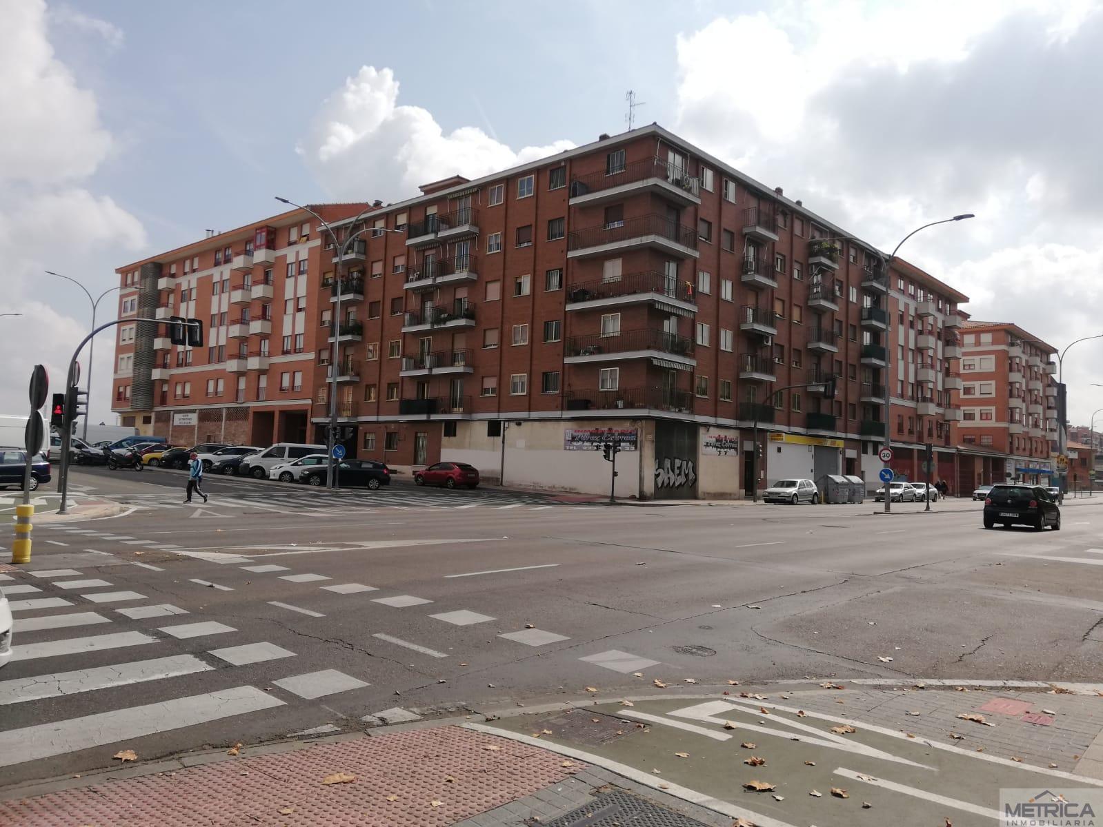 For sale of flat in Salamanca