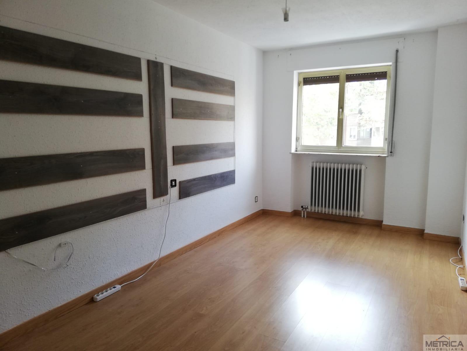 For sale of flat in Salamanca