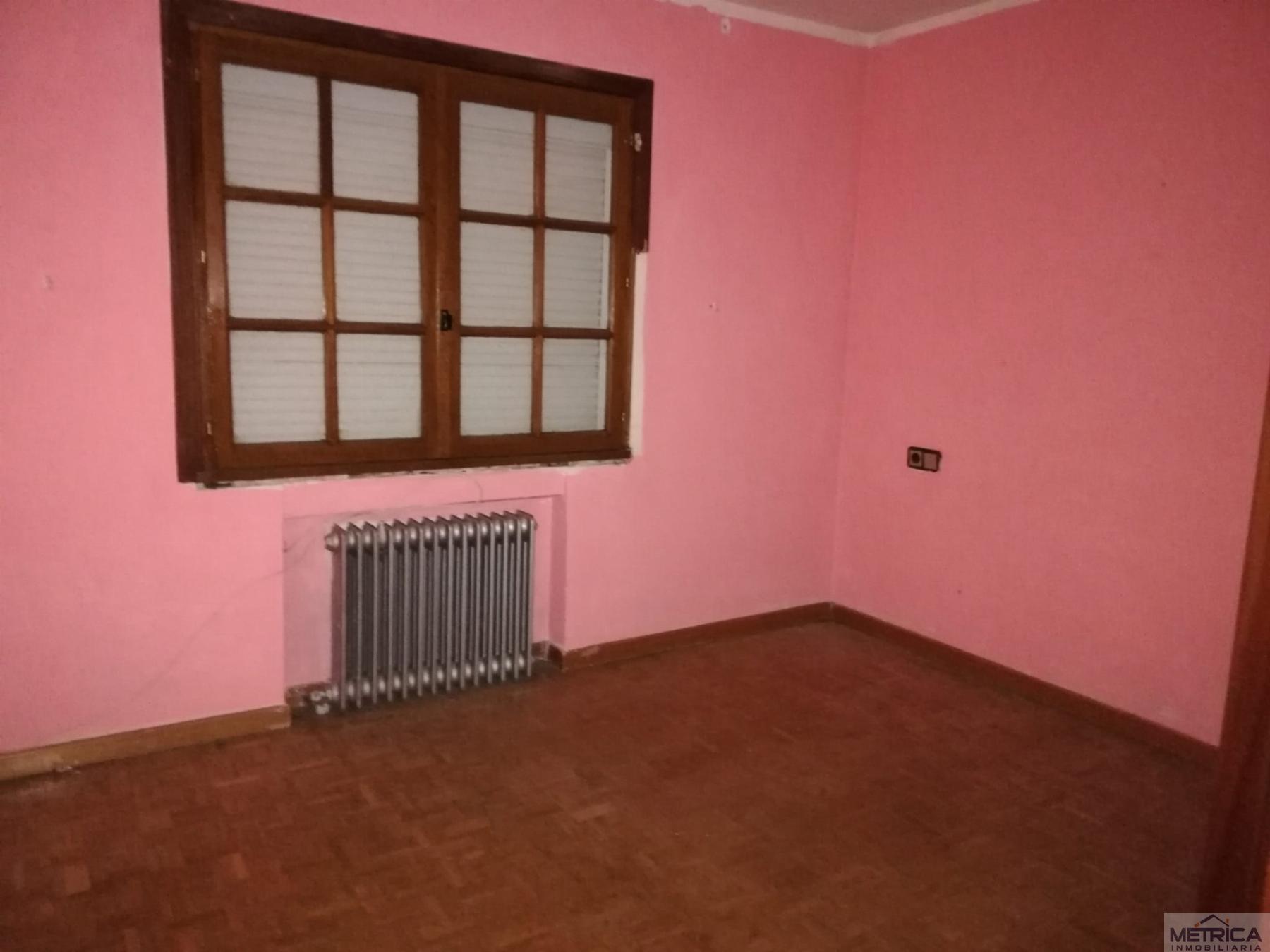 For sale of chalet in San Pedro de Rozados
