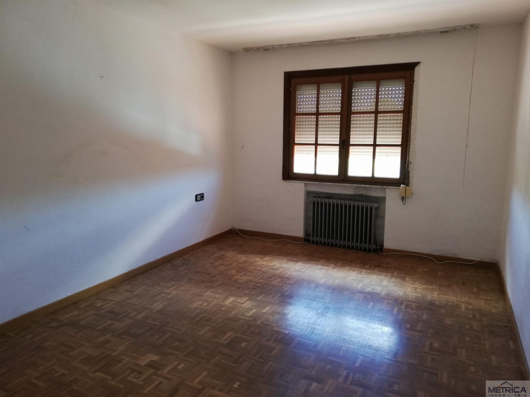 For sale of chalet in San Pedro de Rozados