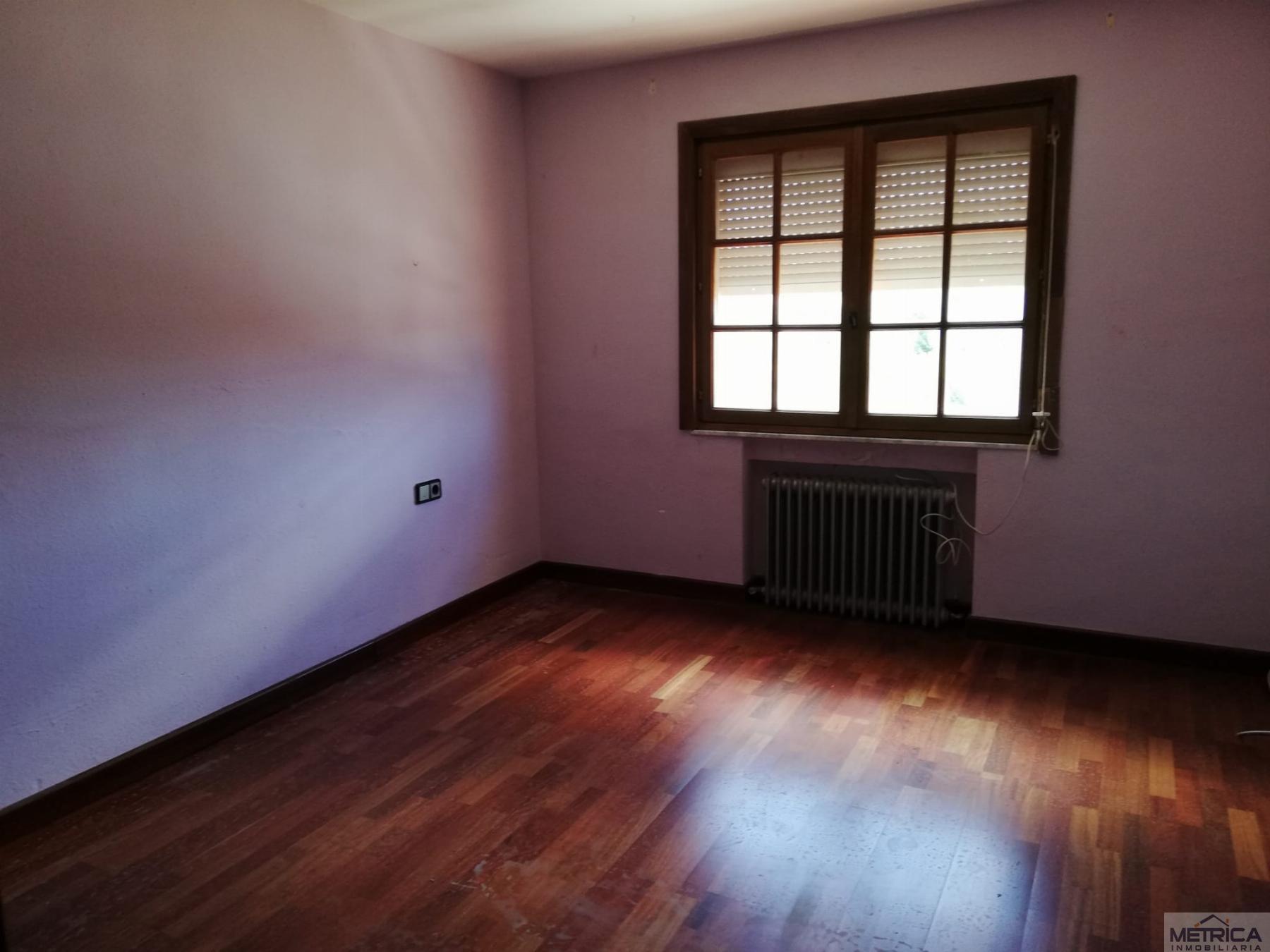 For sale of chalet in San Pedro de Rozados