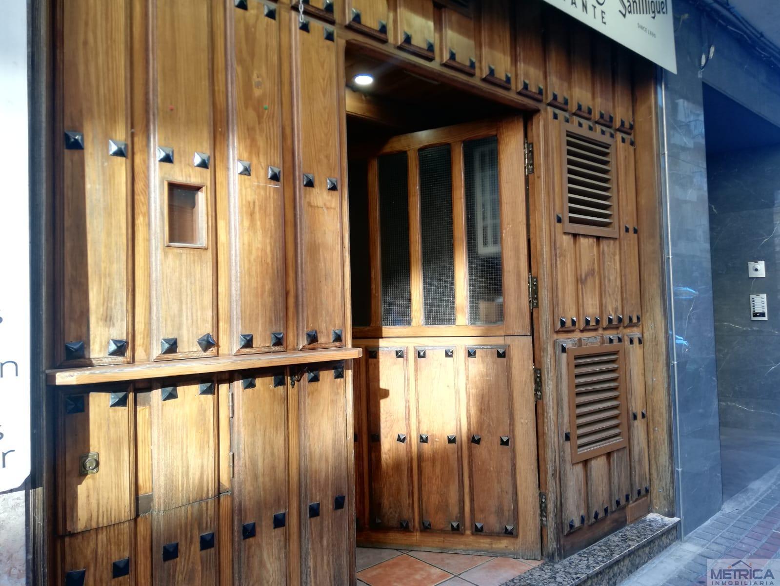 For share of commercial in Salamanca