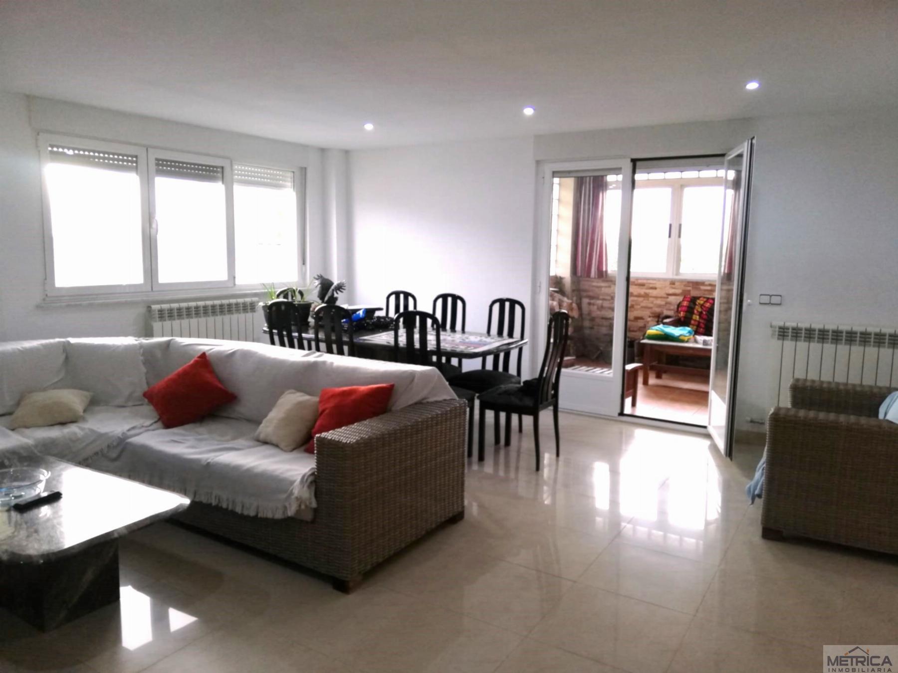 For sale of chalet in La Vellés