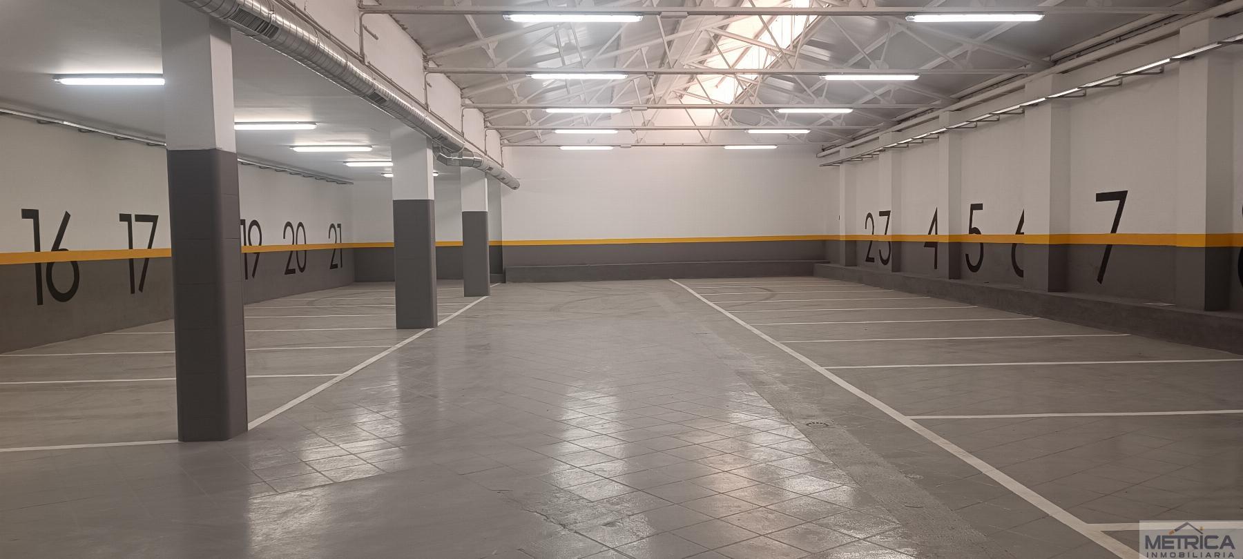 For sale of garage in Salamanca