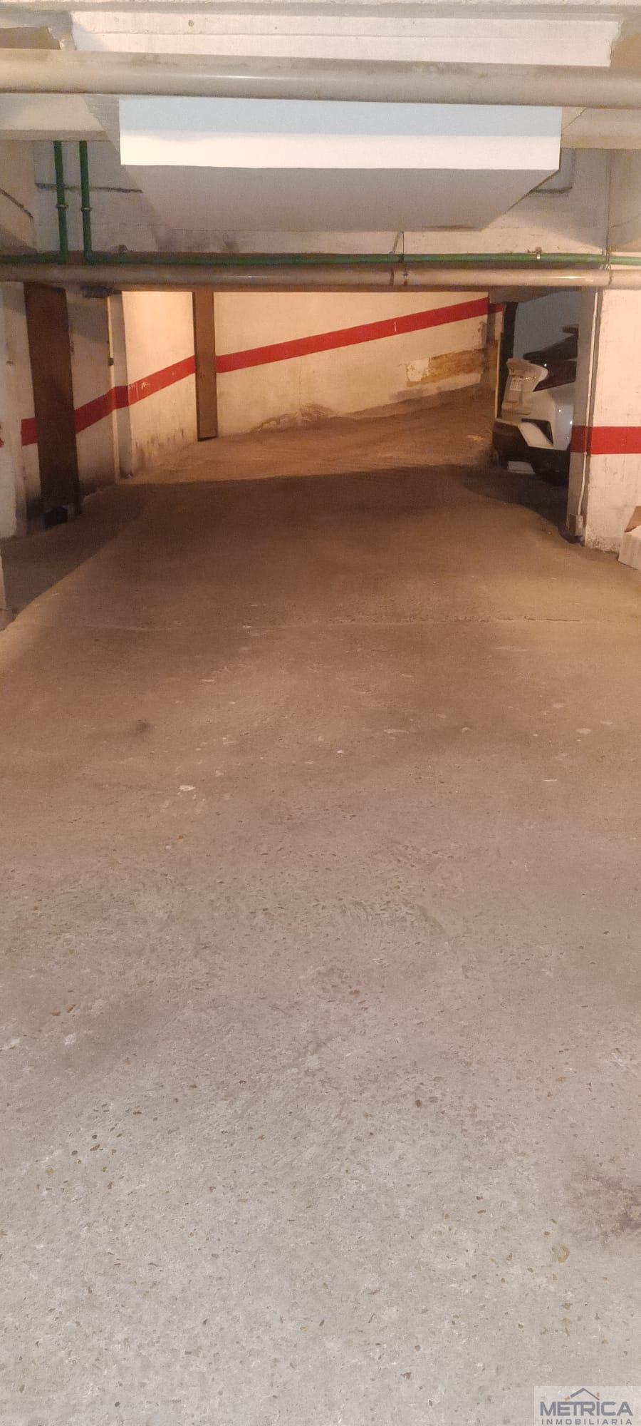 For sale of garage in Salamanca