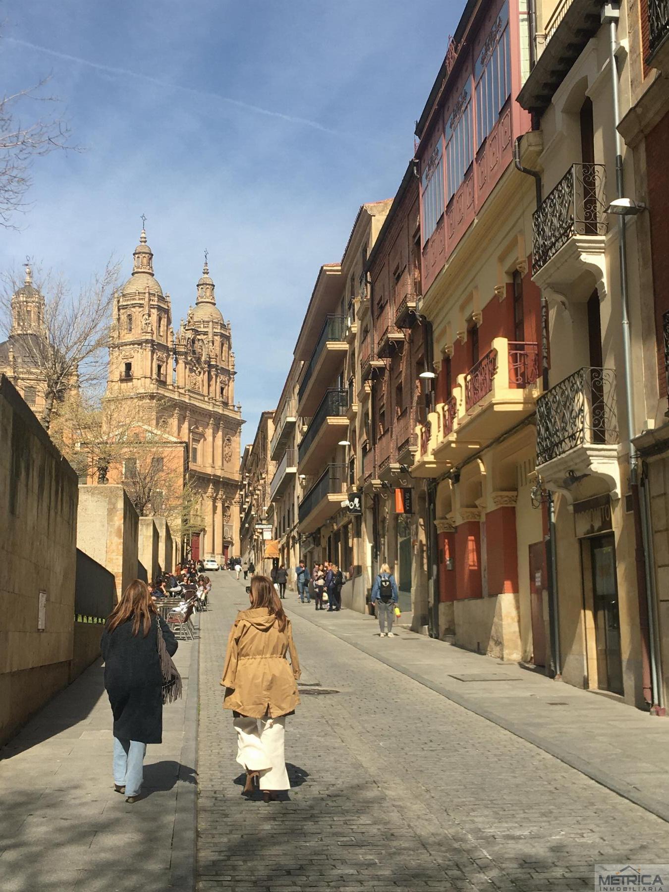 For rent of commercial in Salamanca