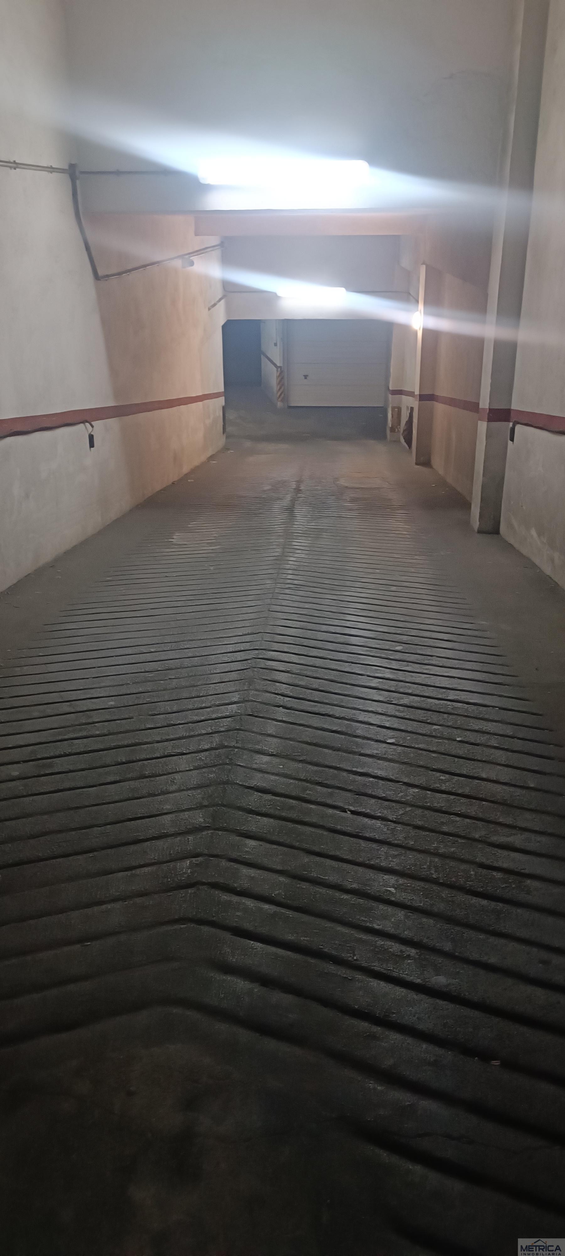 For sale of garage in Salamanca