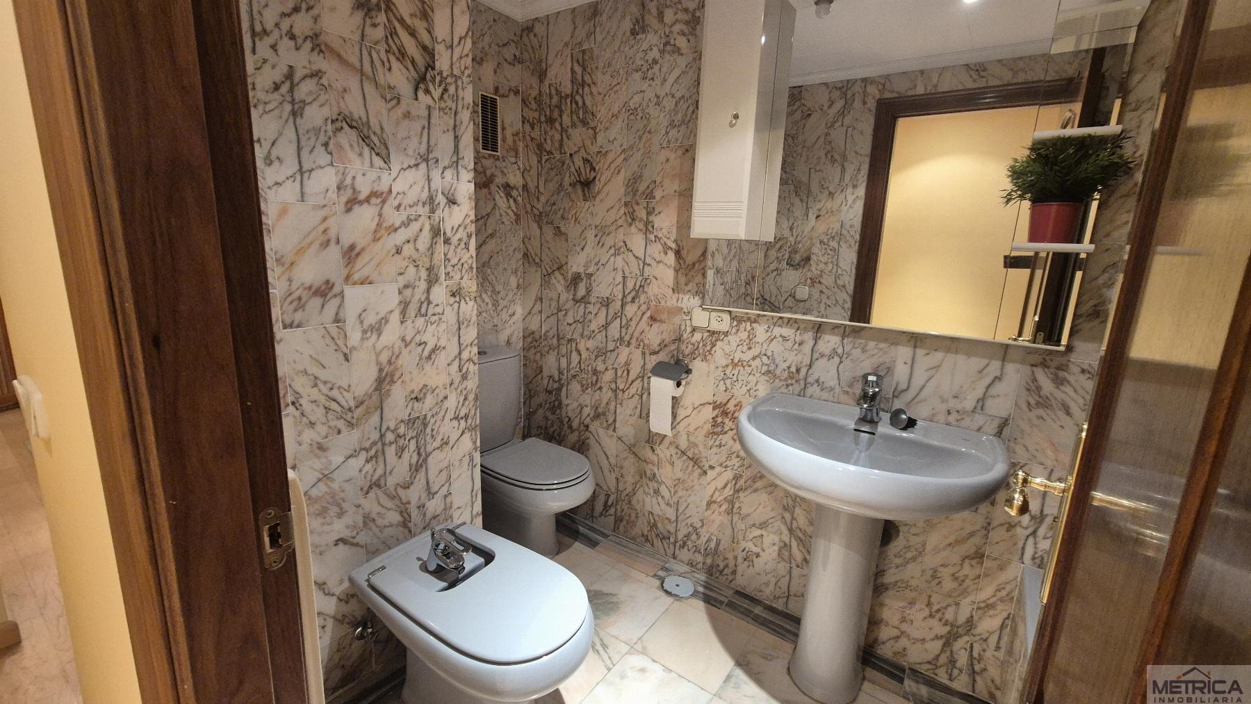 For sale of flat in Salamanca