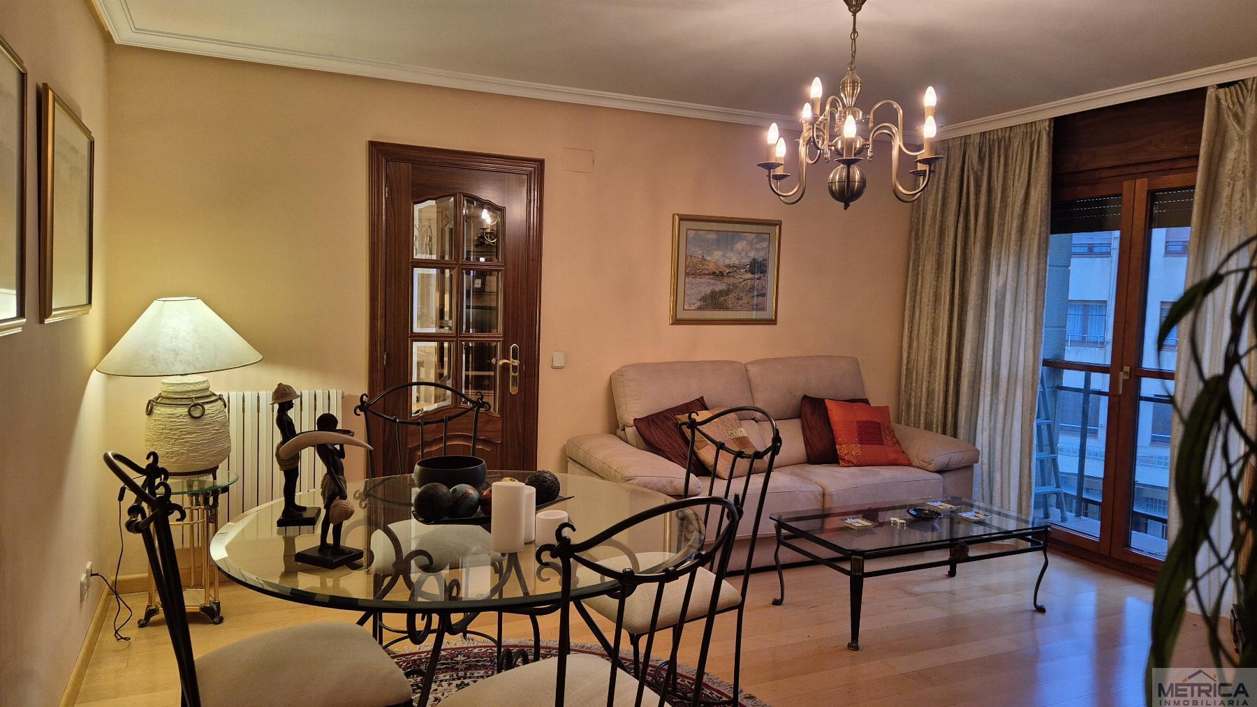For sale of flat in Salamanca