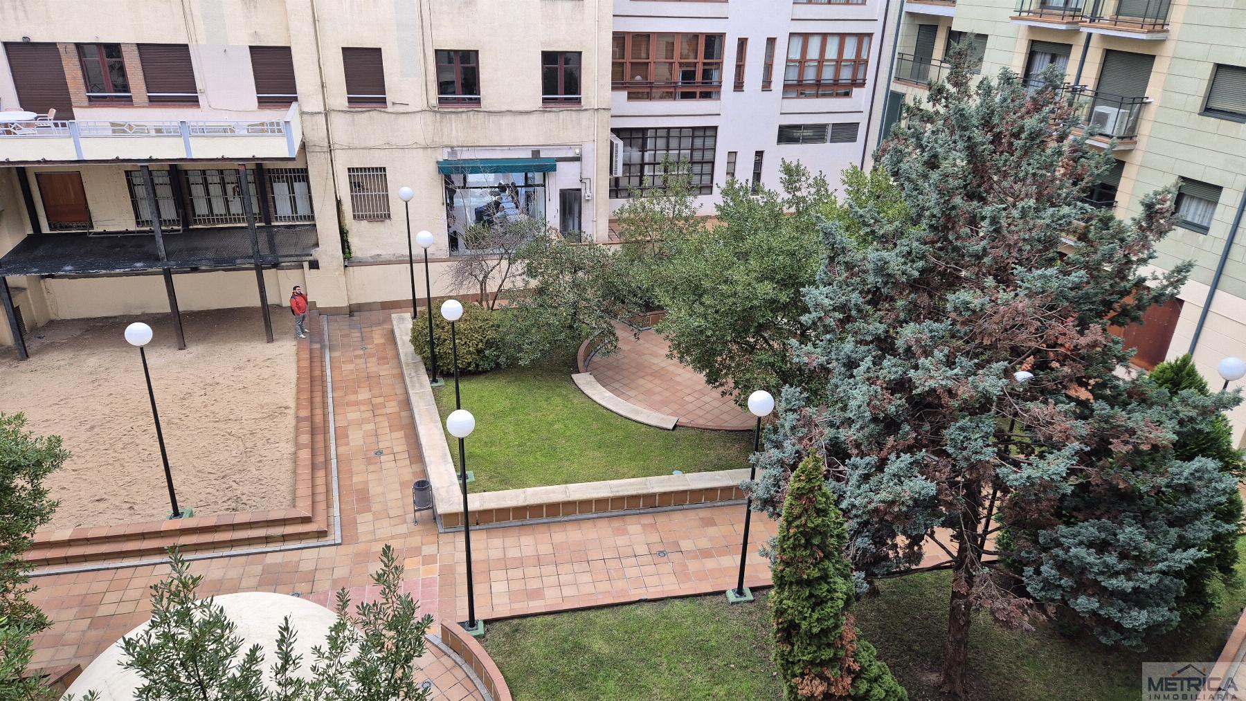 For sale of flat in Salamanca