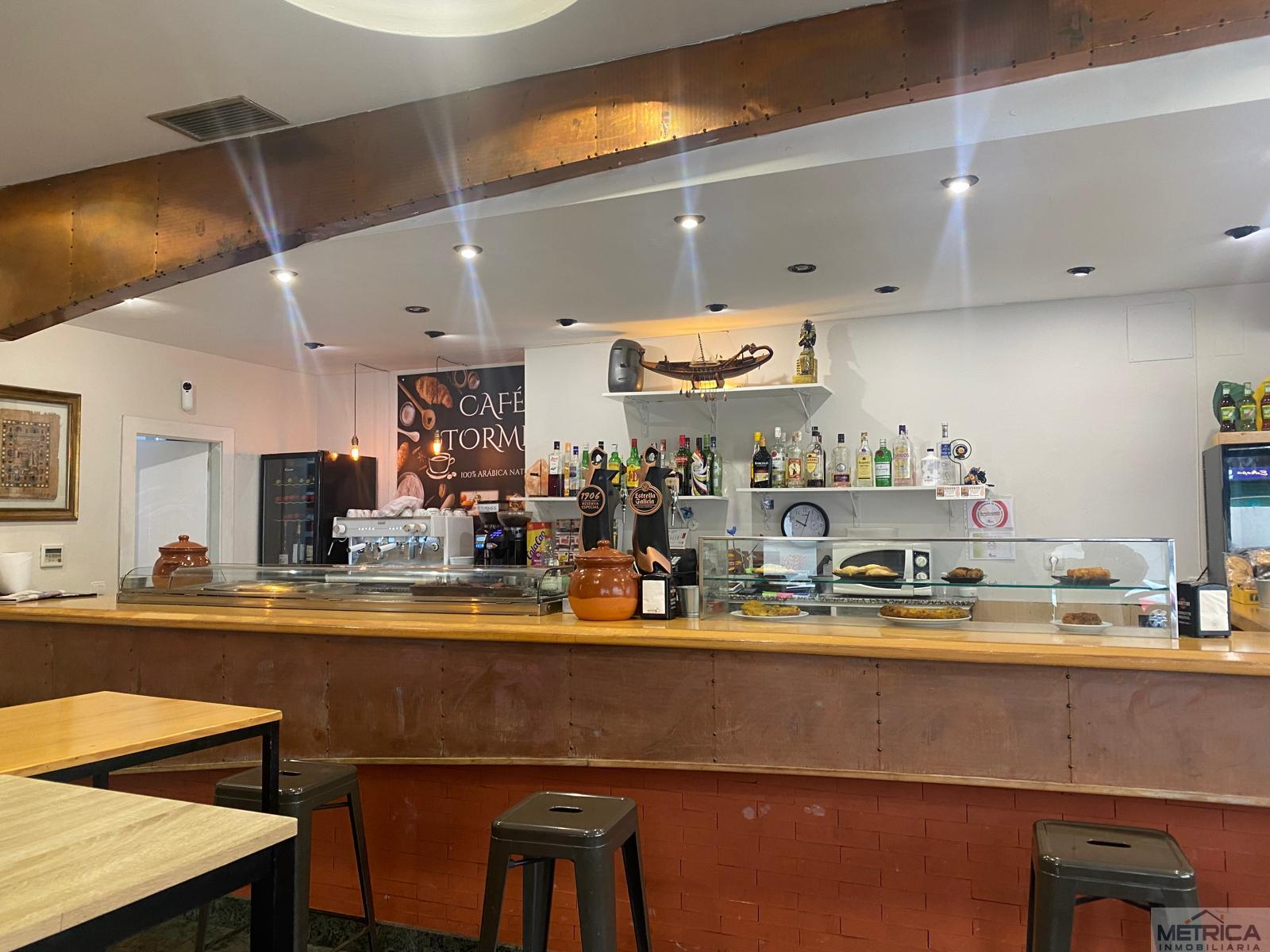 For share of commercial in Salamanca