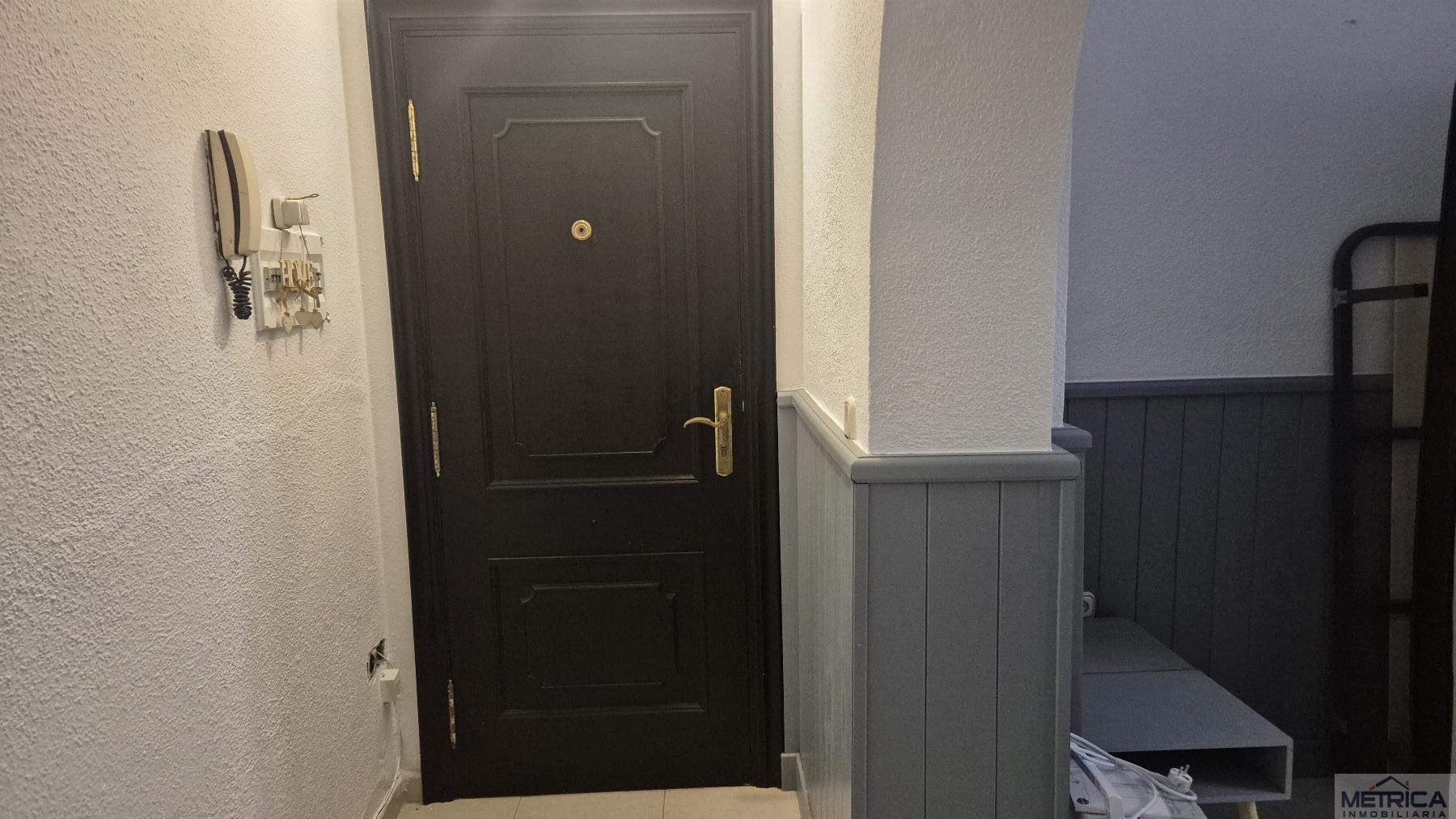For sale of apartment in Salamanca