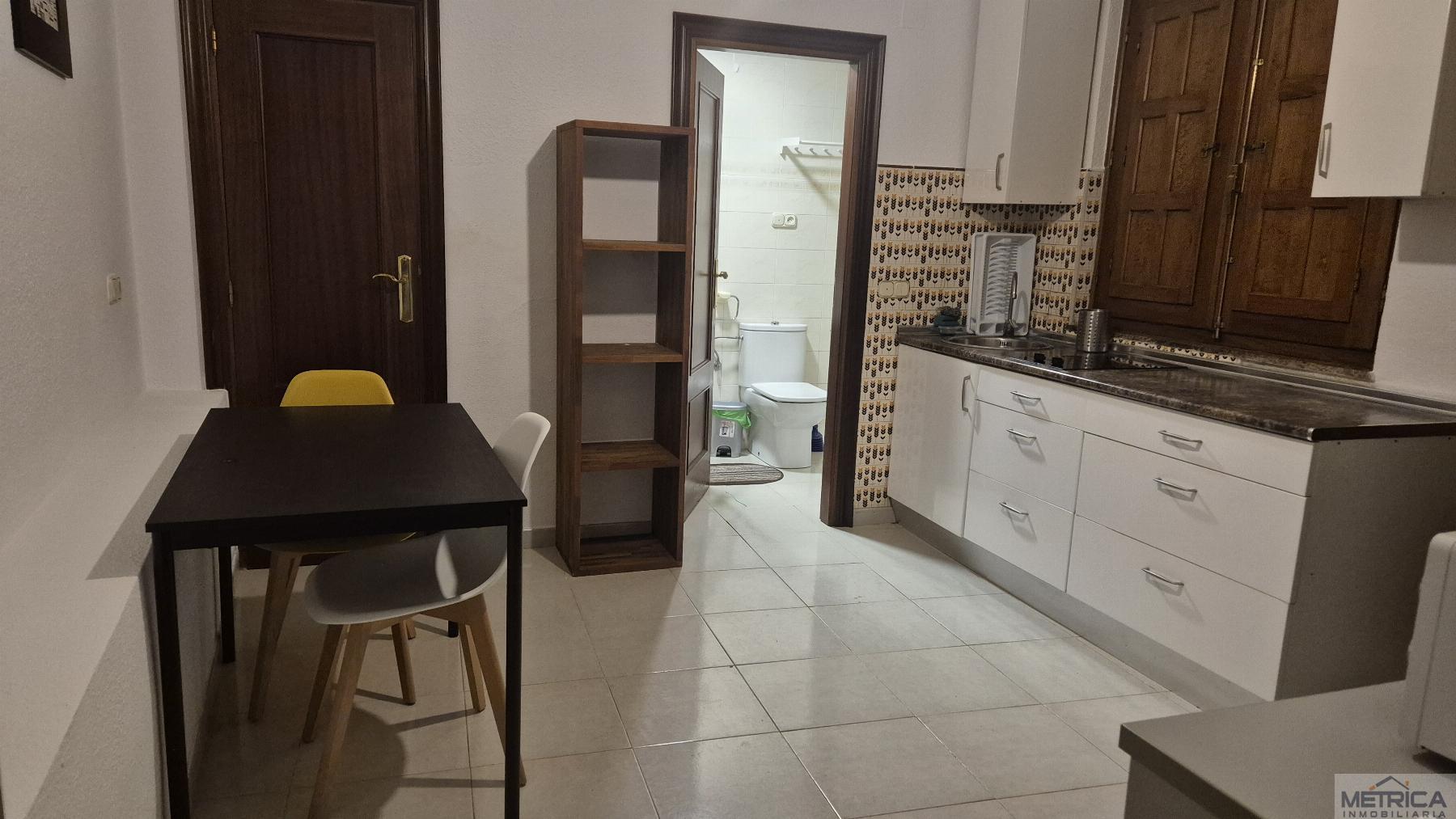 For sale of apartment in Salamanca