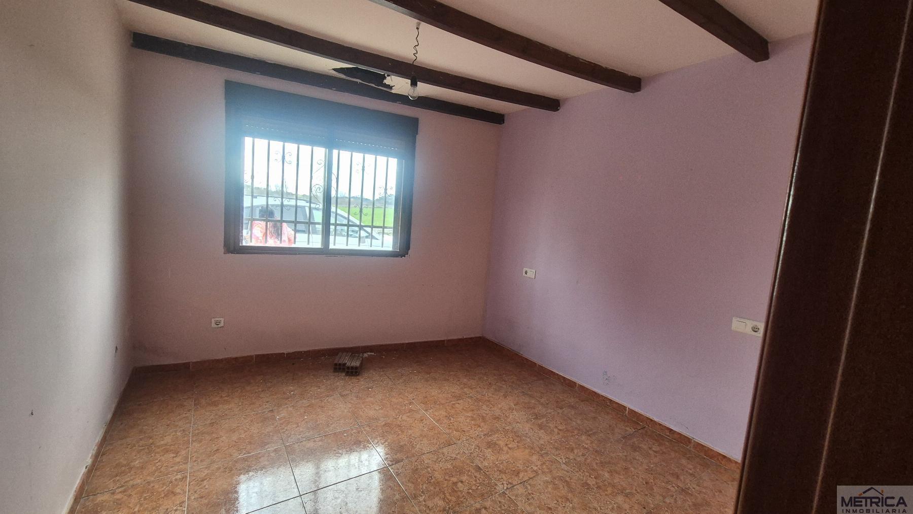 For sale of house in Zarapicos
