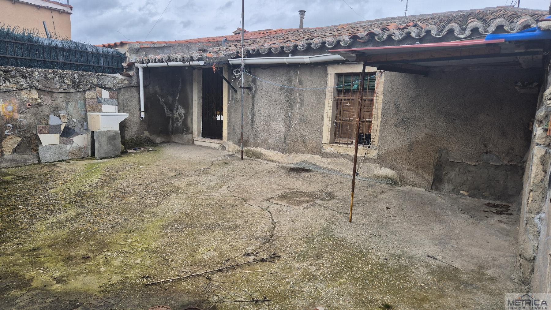 For sale of house in Zarapicos