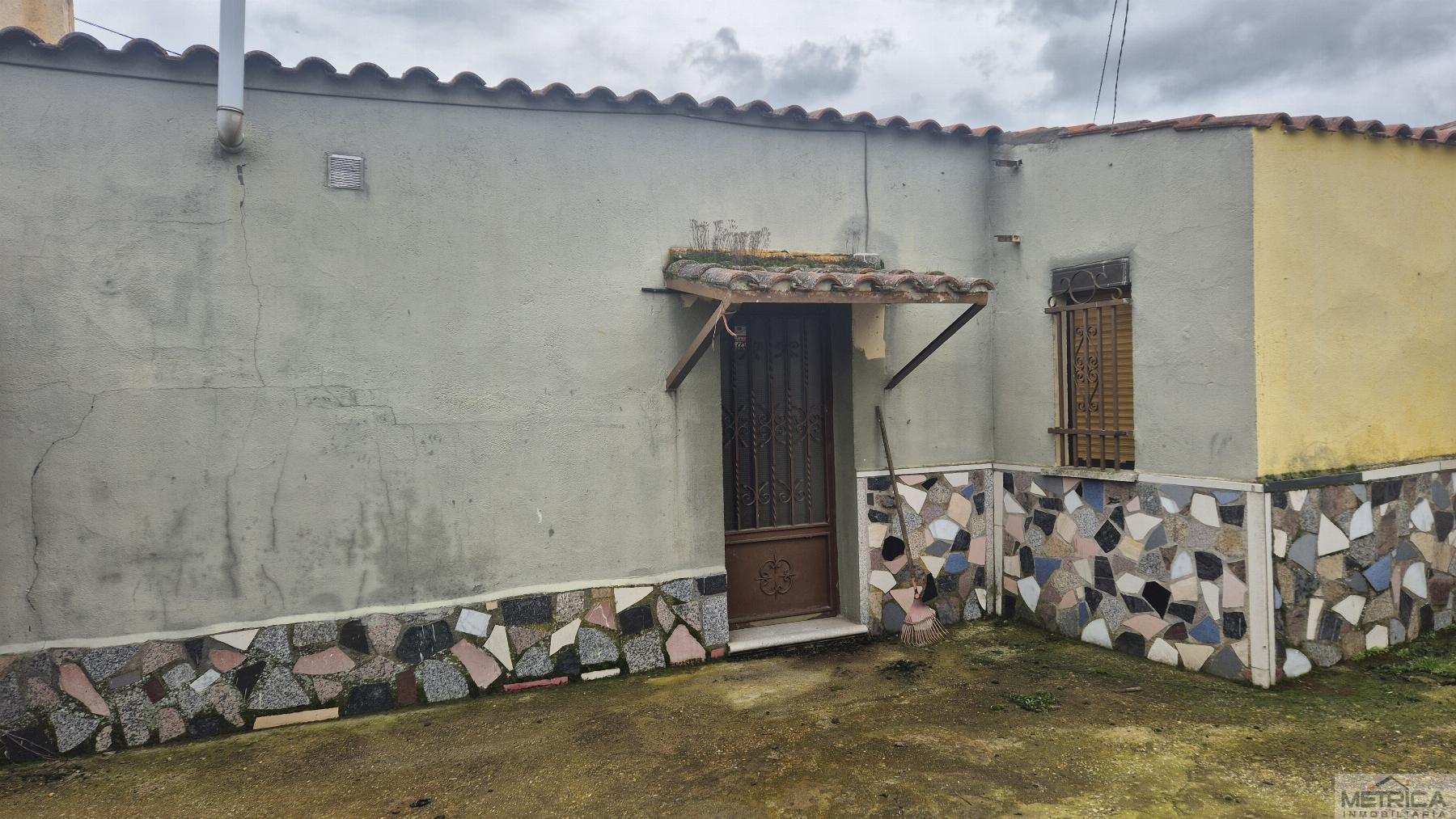 For sale of house in Zarapicos